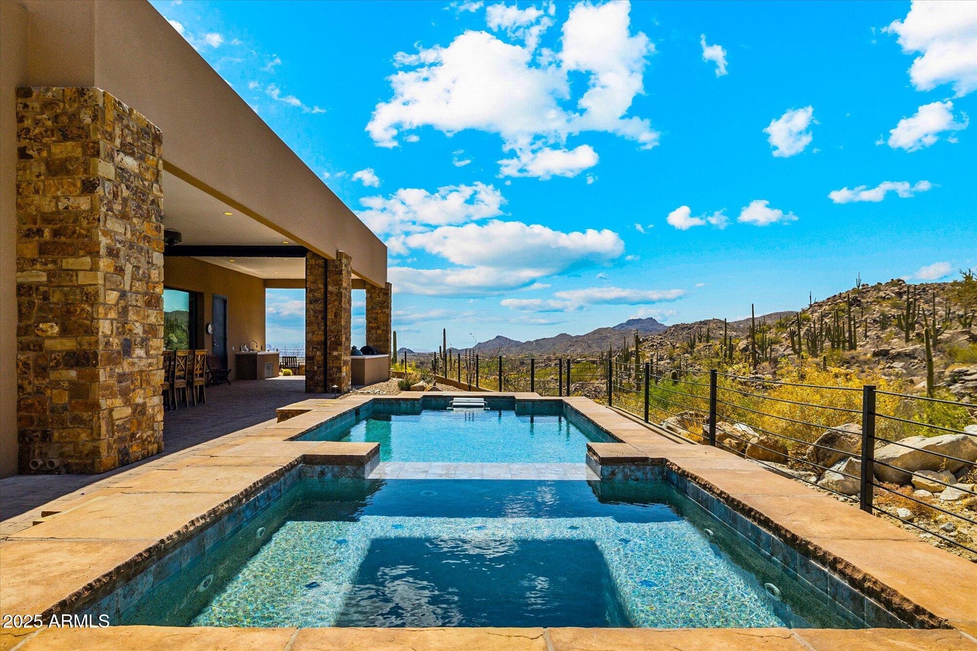 1305 W Tortolita Mountain Circle Property Photo 1