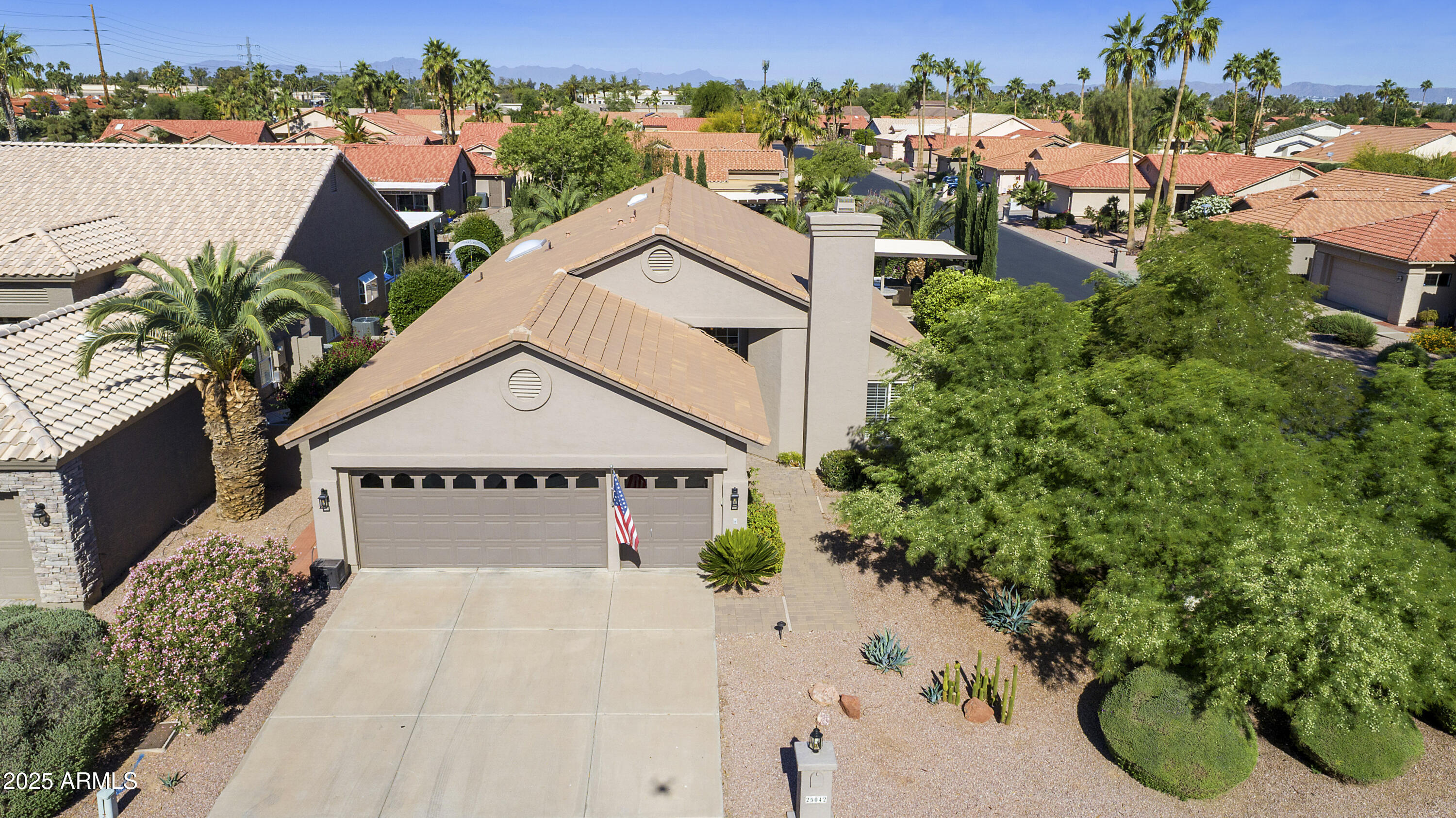 25042 S Hollygreen Drive Property Photo 1