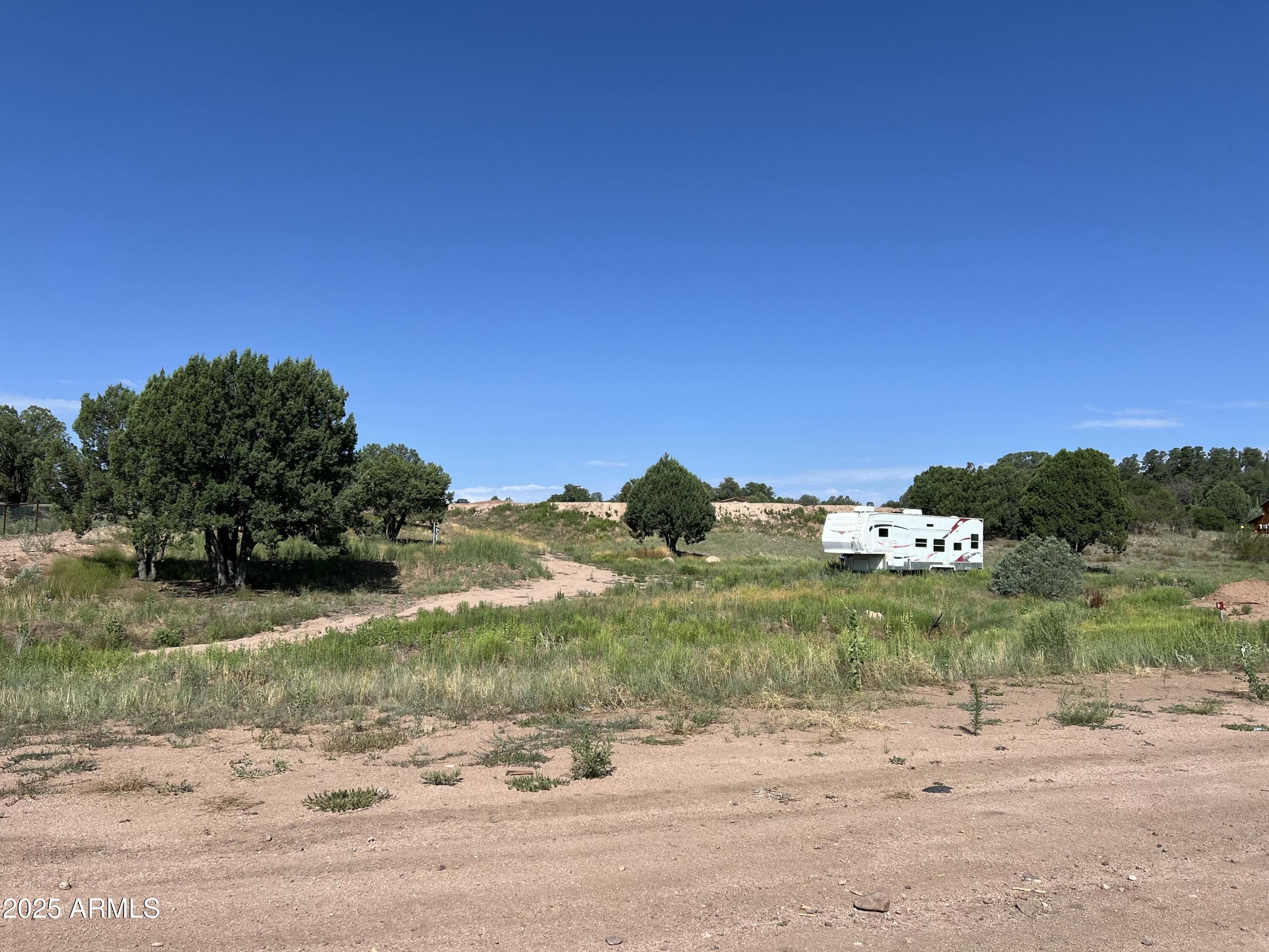 224 W Cooper Ridge Property Photo 1