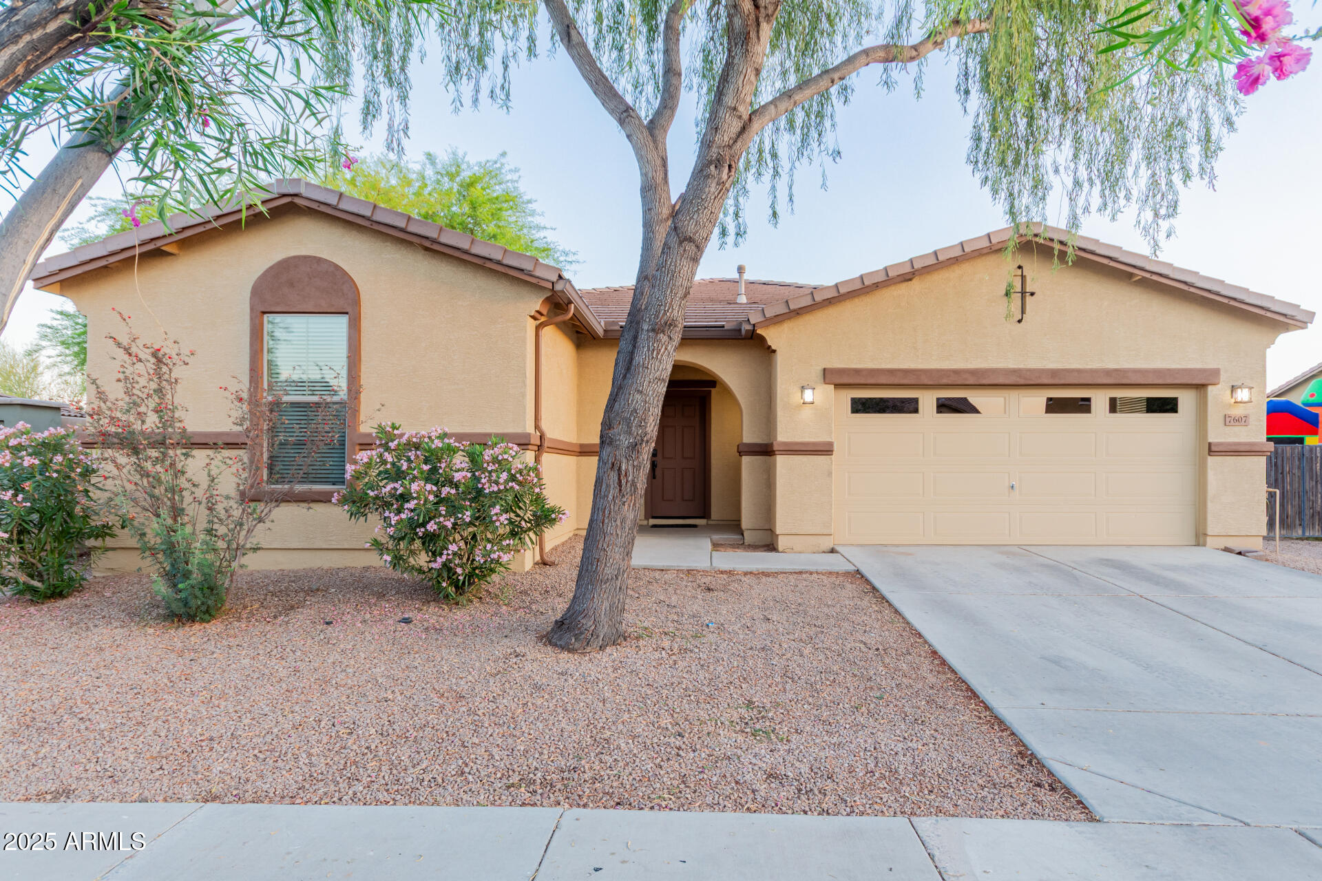 7607 W KEIM Drive