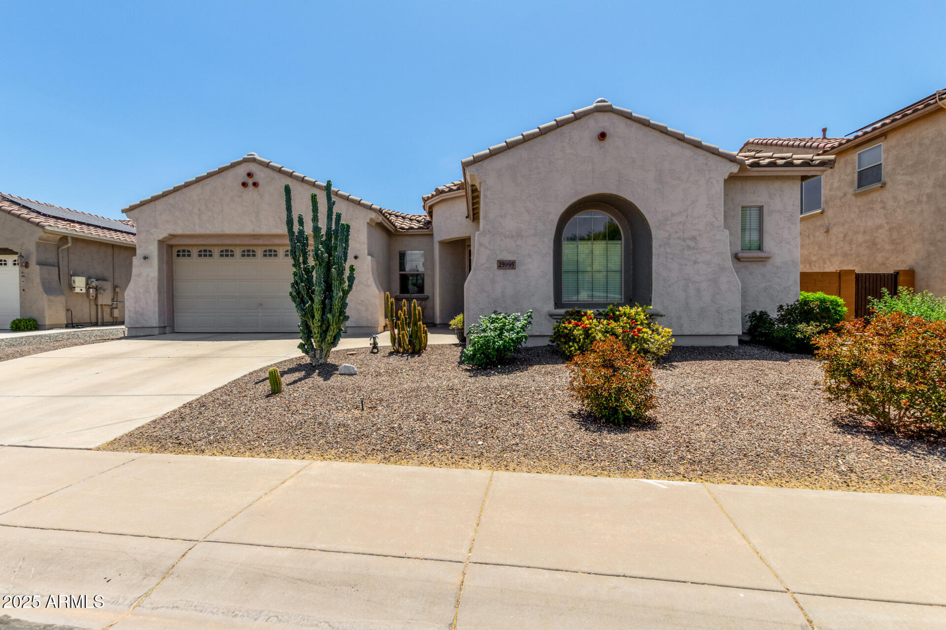 25995 W Sierra Pinta Drive Property Photo 1
