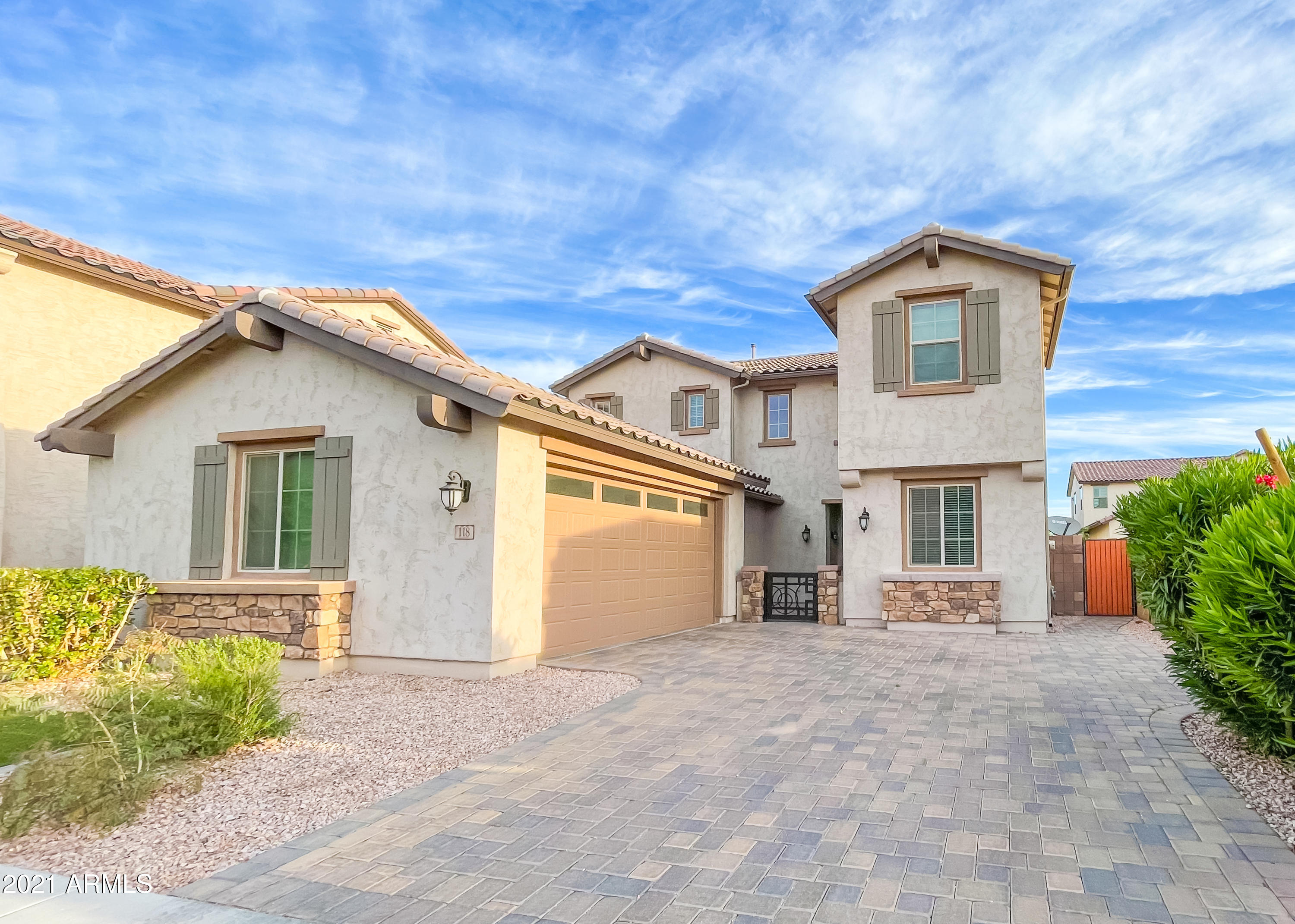 118 E Canyon Way Property Photo 1
