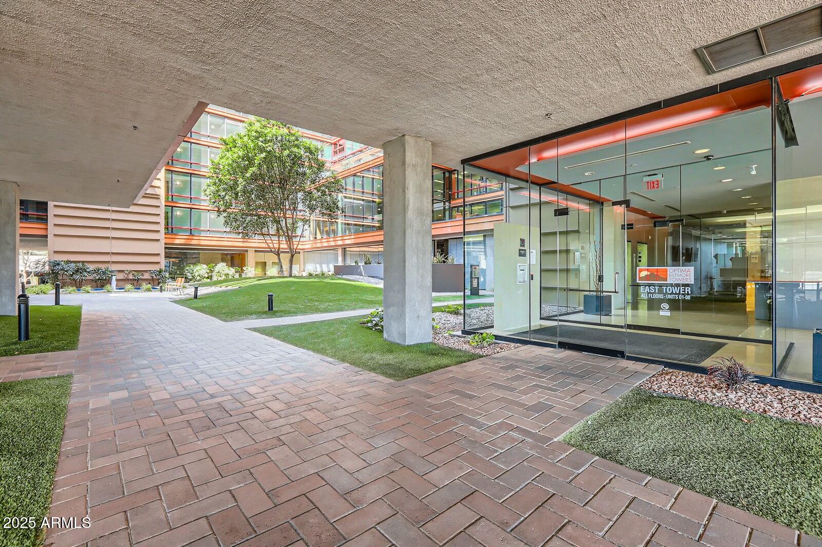 4808 N 24th Street Property Photo 2