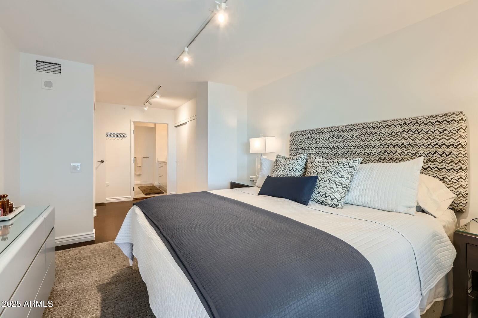 4808 N 24th Street Property Photo 17