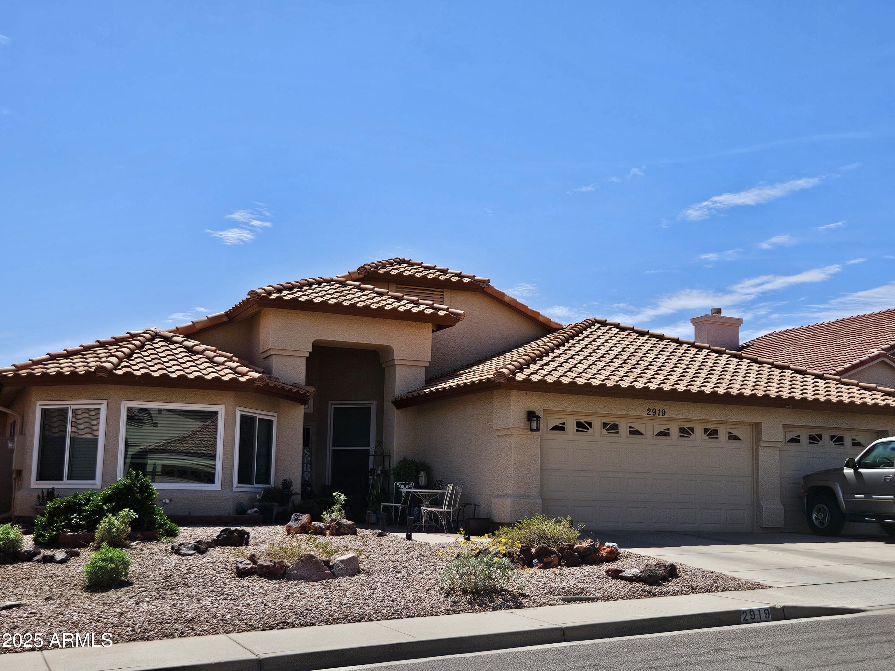 2919 E Friess Drive E Property Photo 1