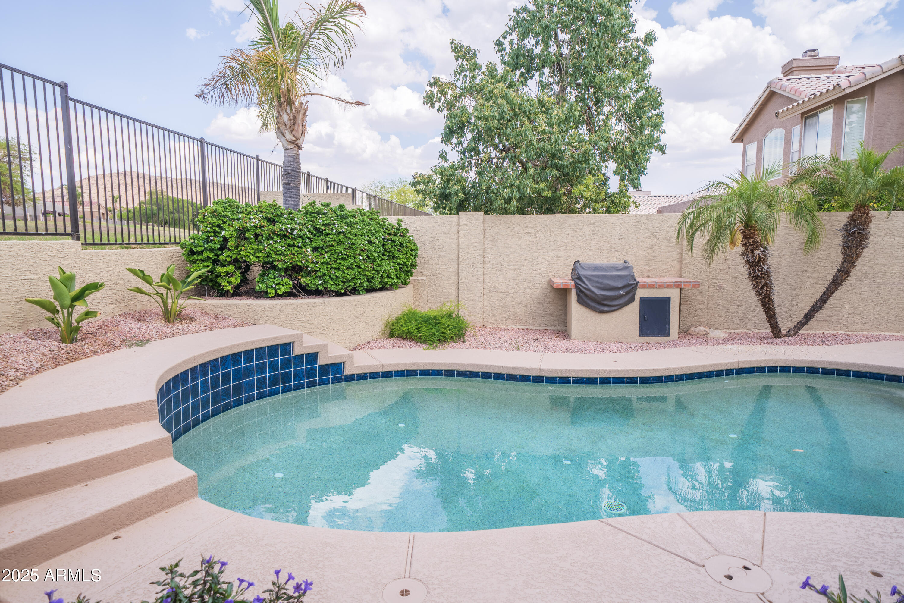 6388 W Donald Drive Property Photo 1