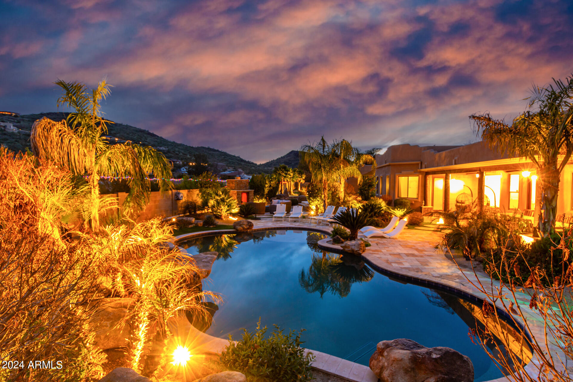 2731 W DESERT RANCH Road Property Photo 1