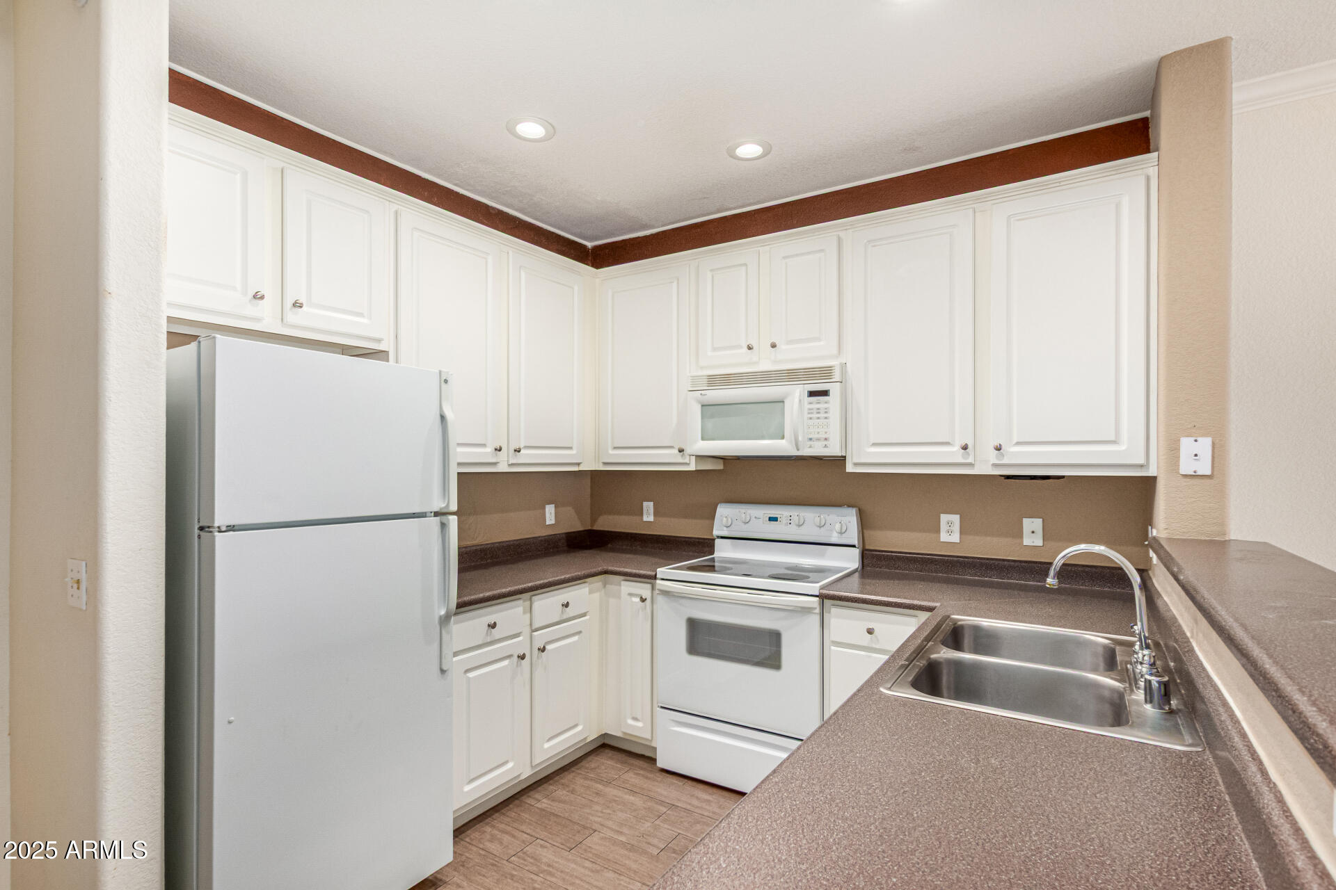4455 E Paradise Village Parkway S Property Photo 15