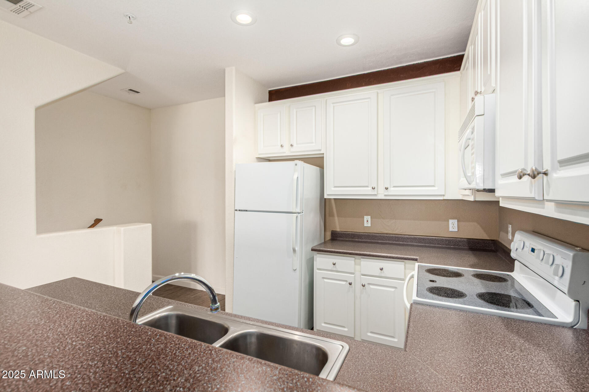 4455 E Paradise Village Parkway S Property Photo 16