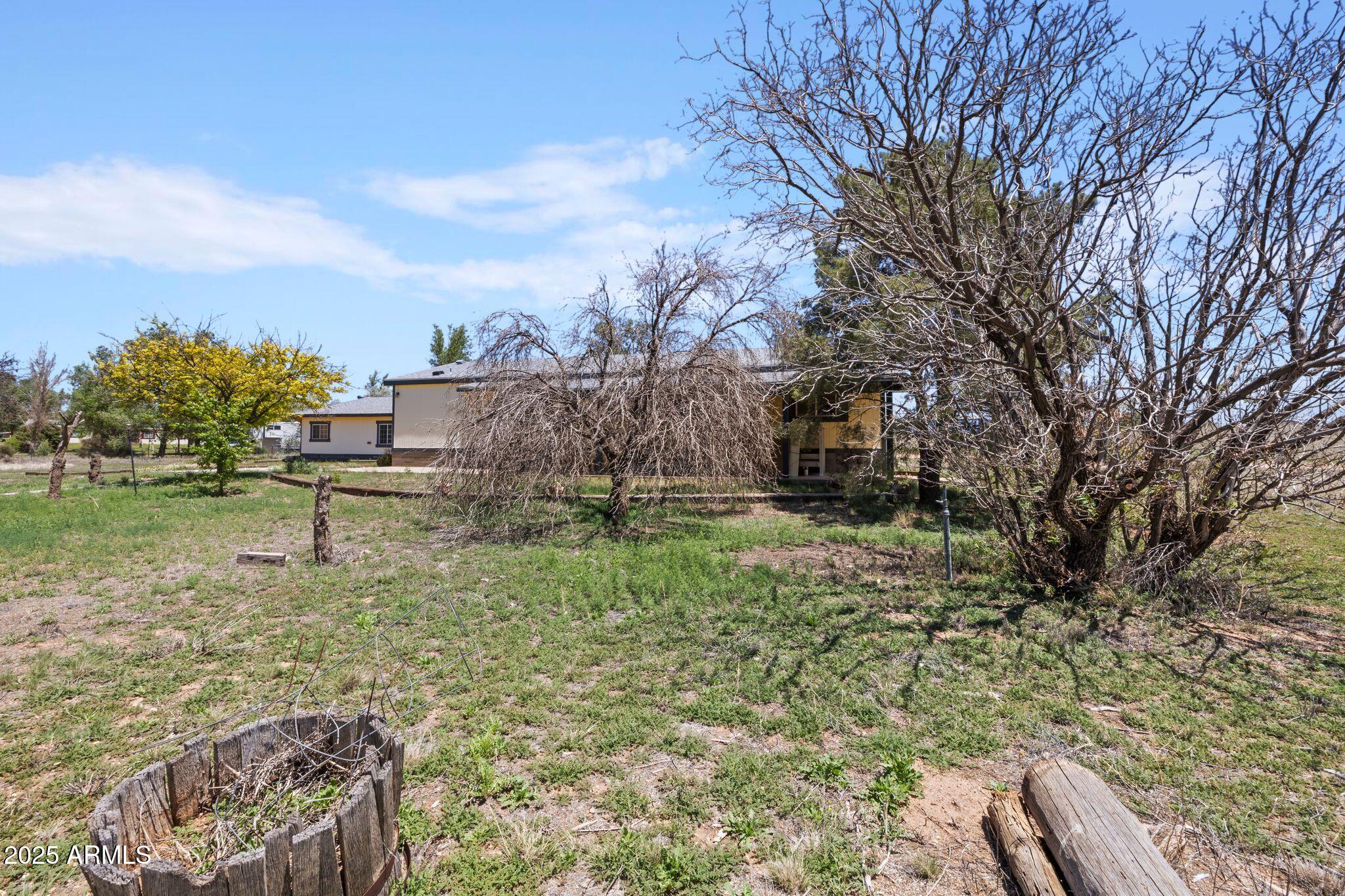 25160 N Larita Road Property Photo 1