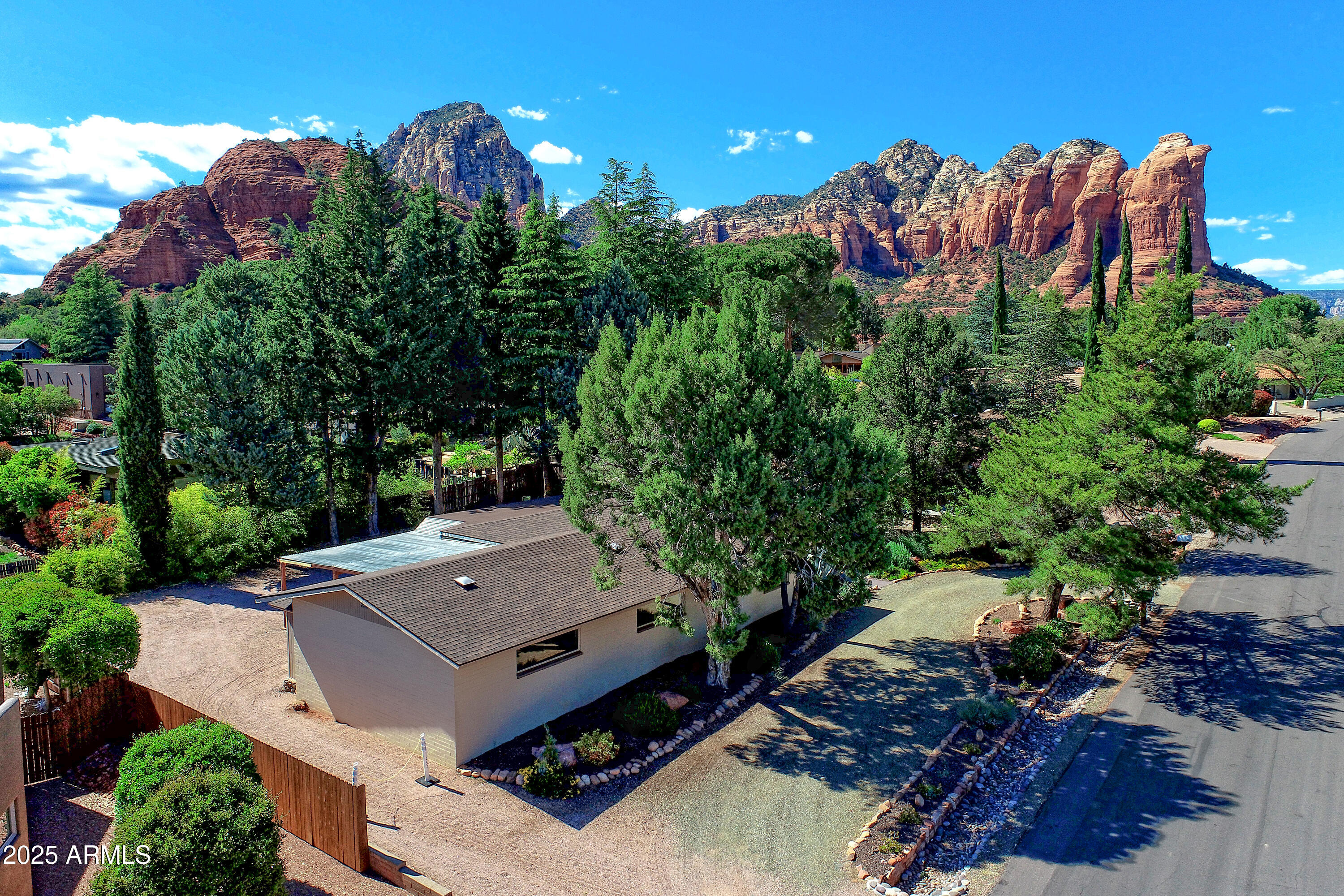 275 Mogollon Drive Property Photo 1