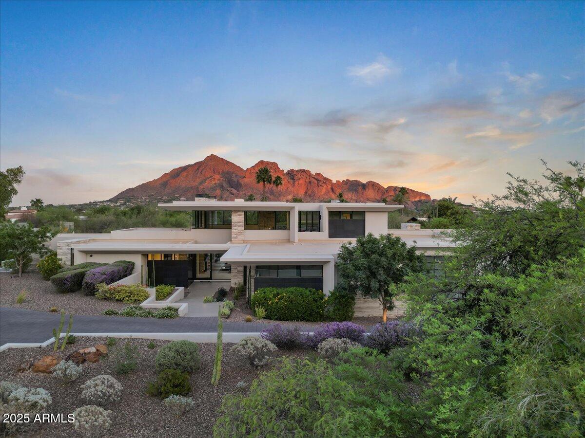 4451 E Joshua Tree Lane Property Photo 1