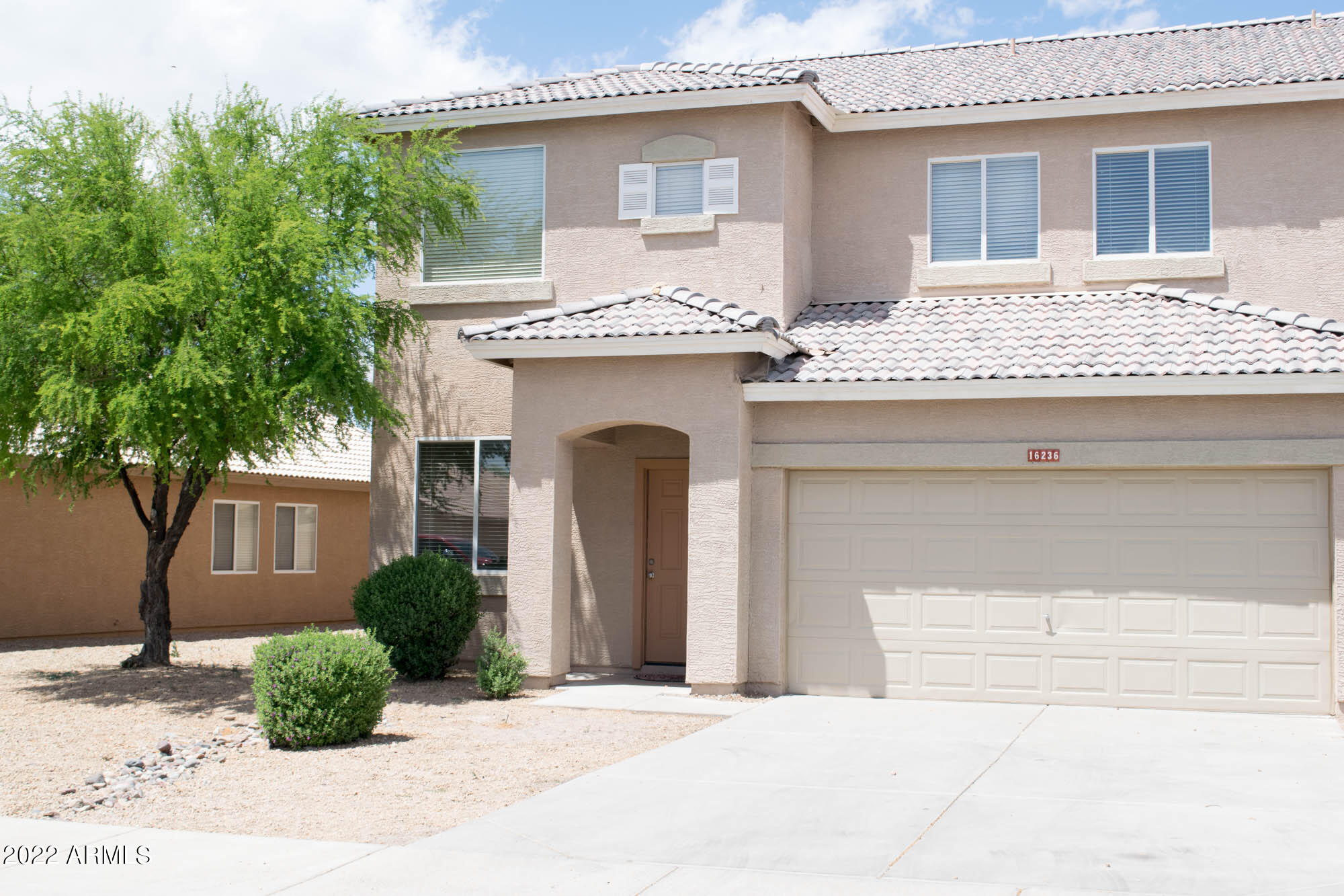 16236 W Lupine Avenue Property Photo 1