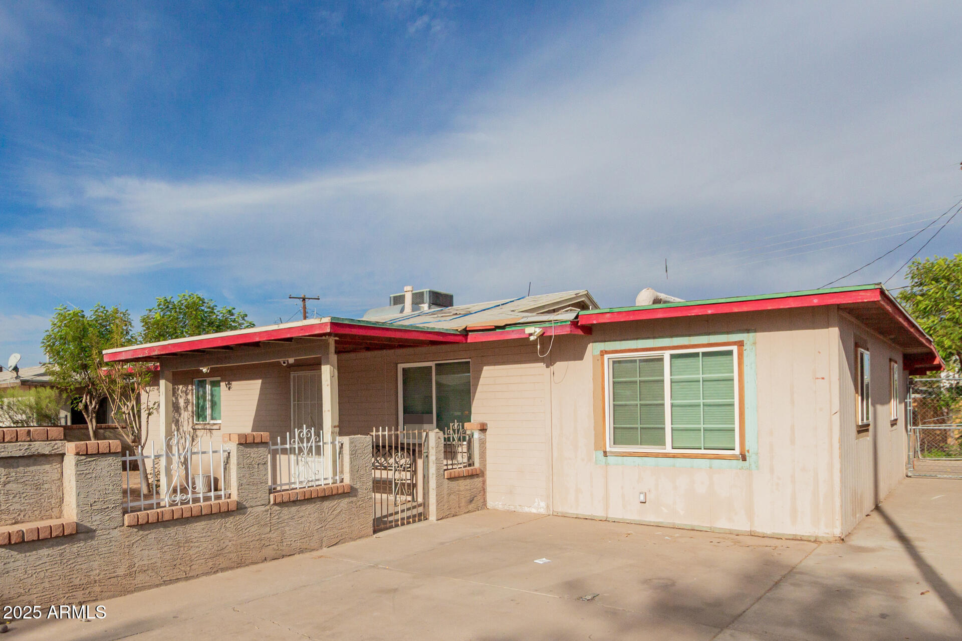 3622 W Sunland Avenue Property Photo 1