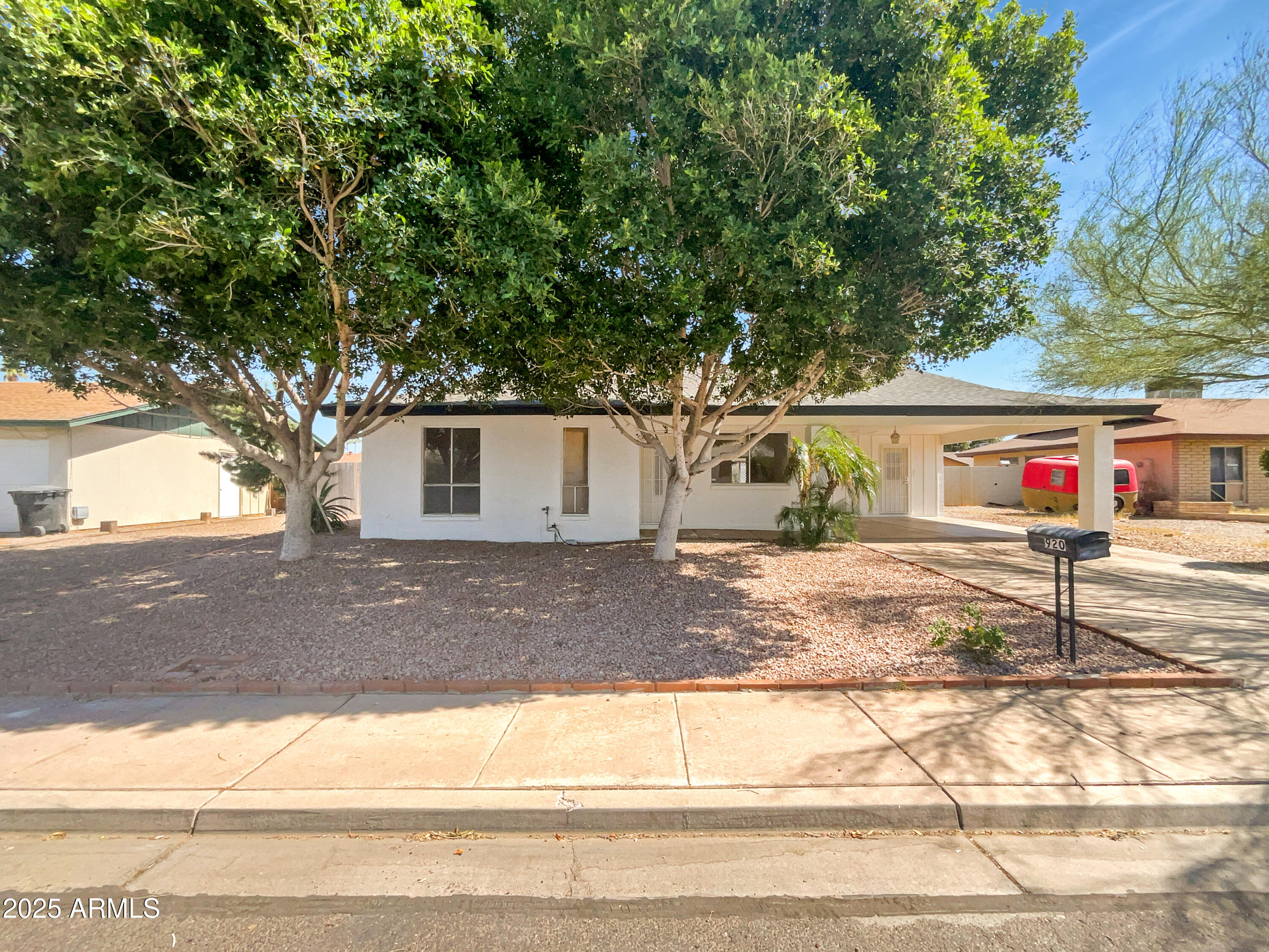920 E Garnet Avenue Property Photo 1