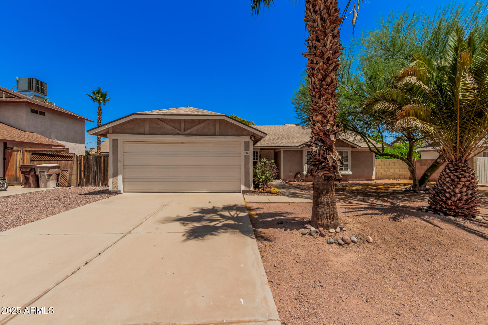 7426 W Cholla Street Property Photo 1