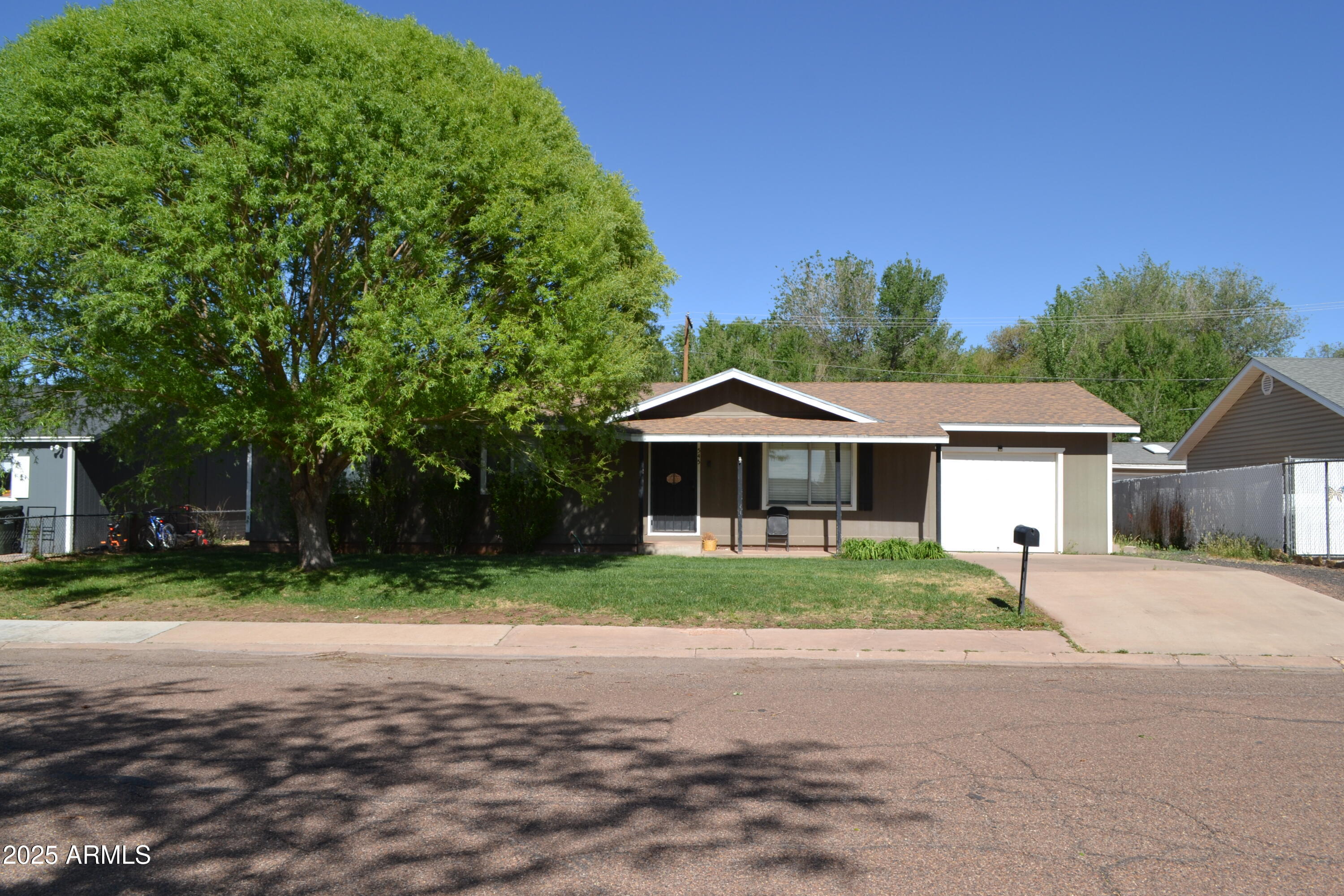 545 Pear Street Property Photo 1