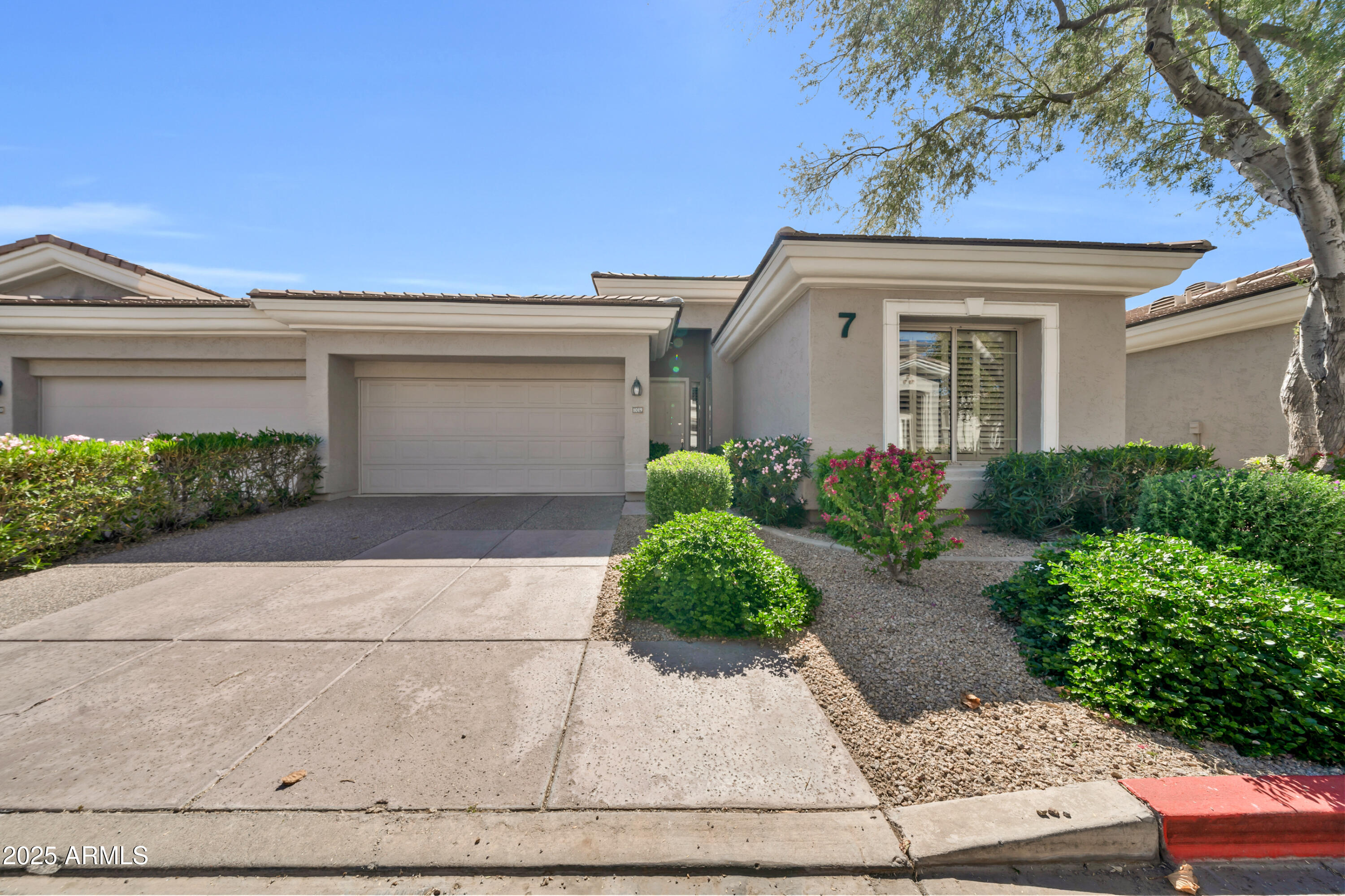 8180 E Shea Boulevard Property Photo 1