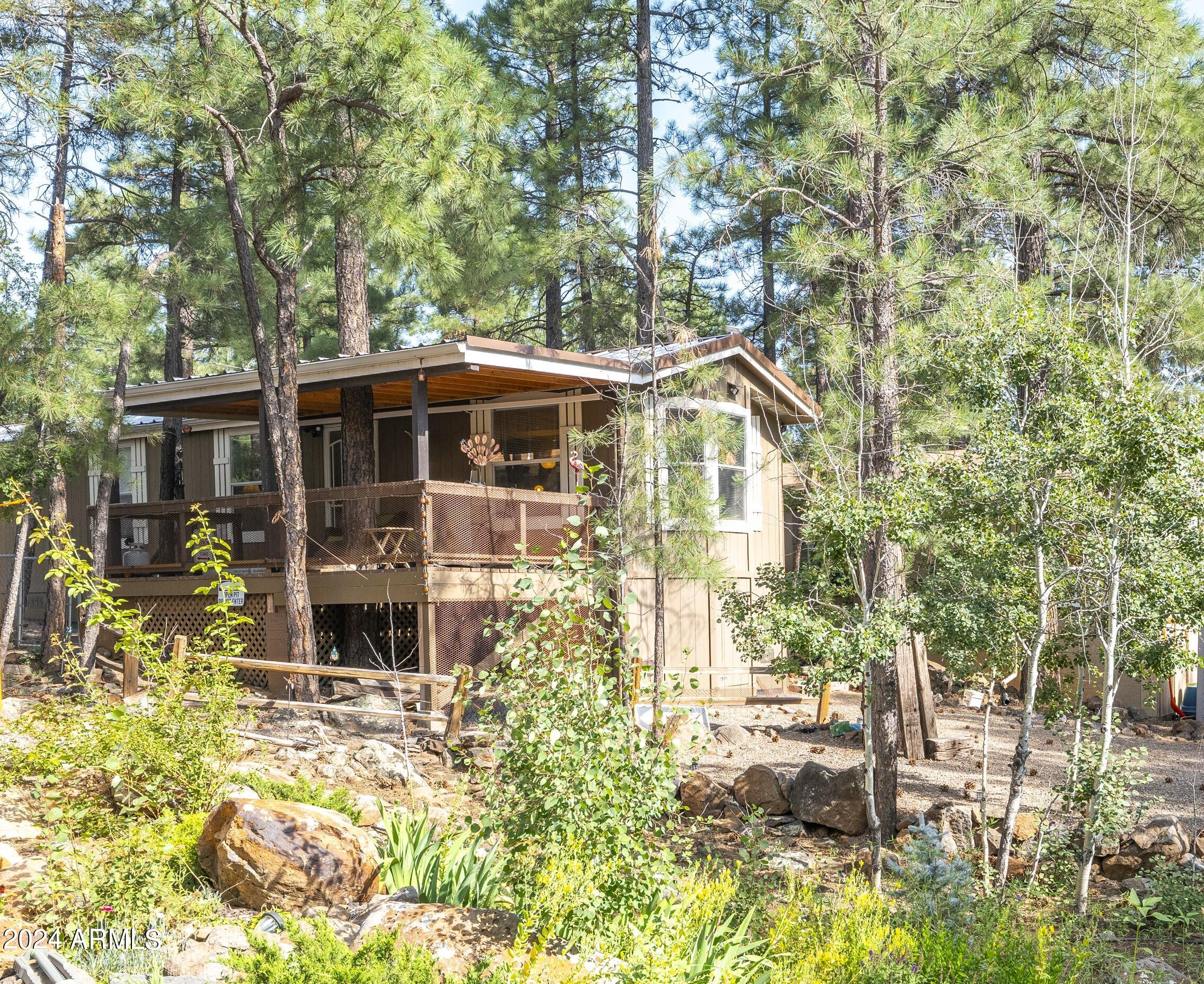 17105 S REDWOOD Drive Property Photo 1