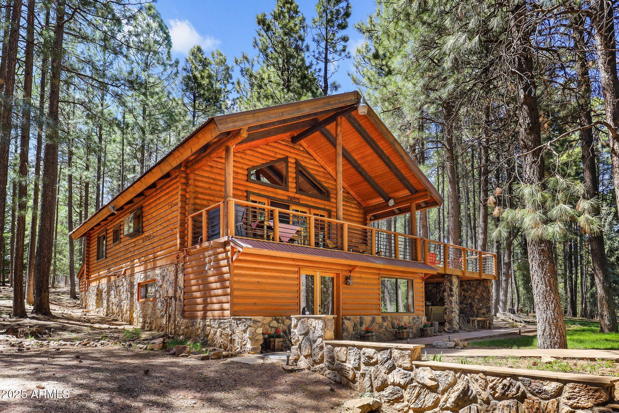 1868 Flicker Drive Property Photo 1