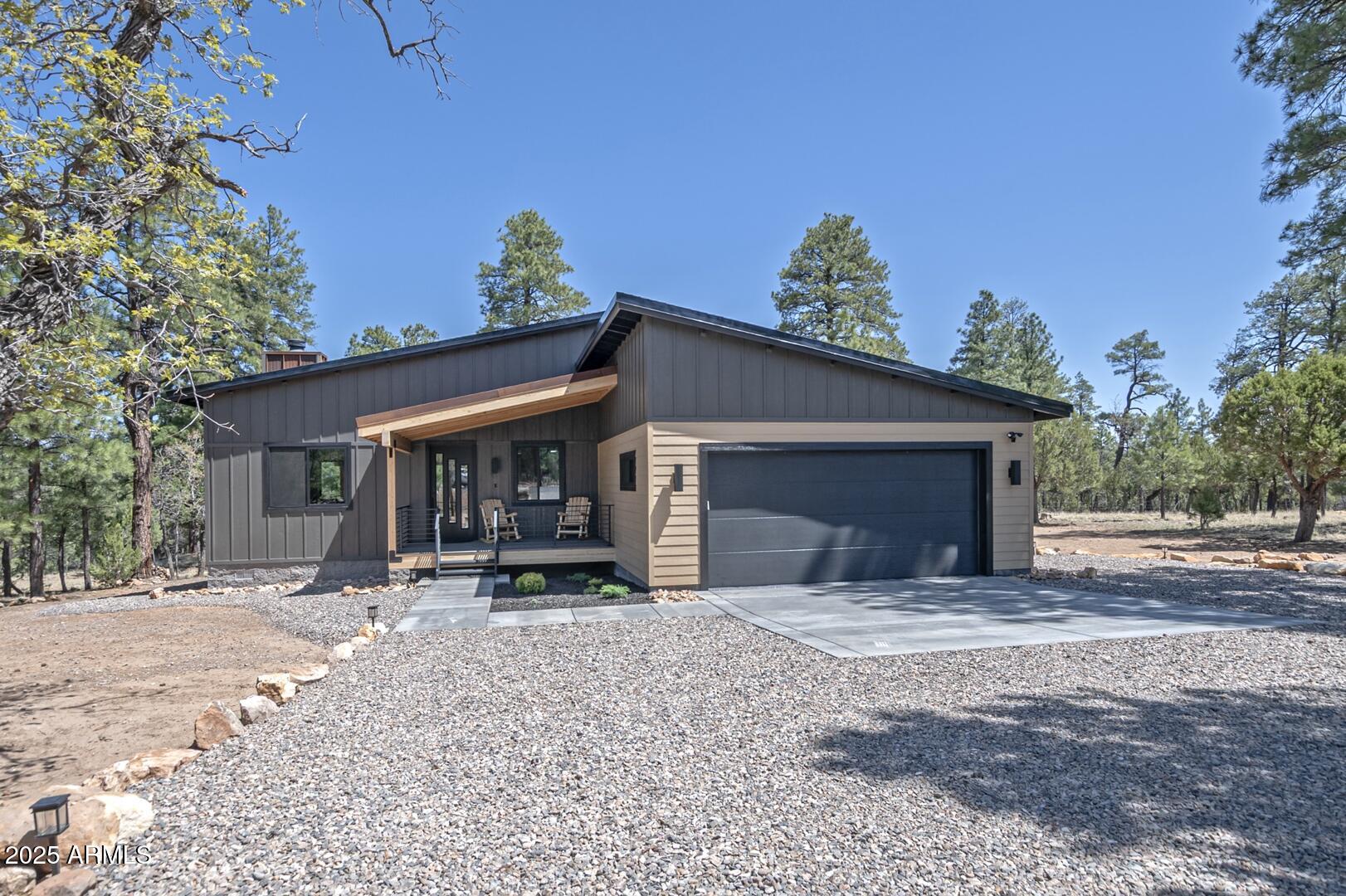 2965 Eagle Ridge Circle Property Photo 1