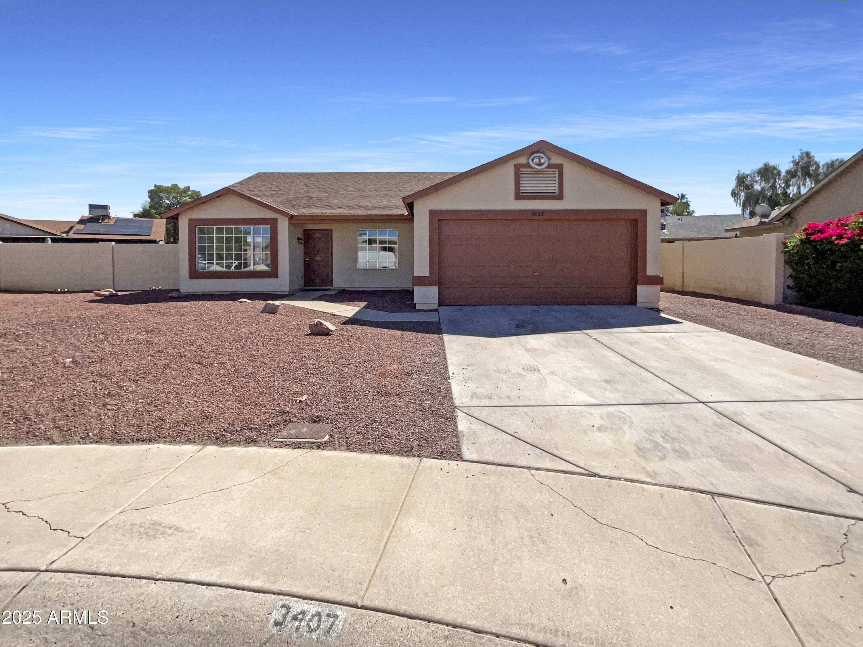 3407 N 67th Lane Property Photo 1