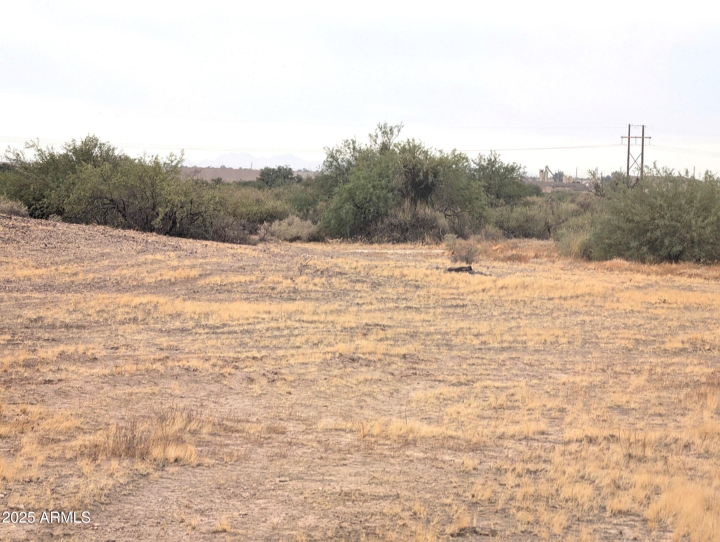 5560 E ROBIN Road Property Photo 1