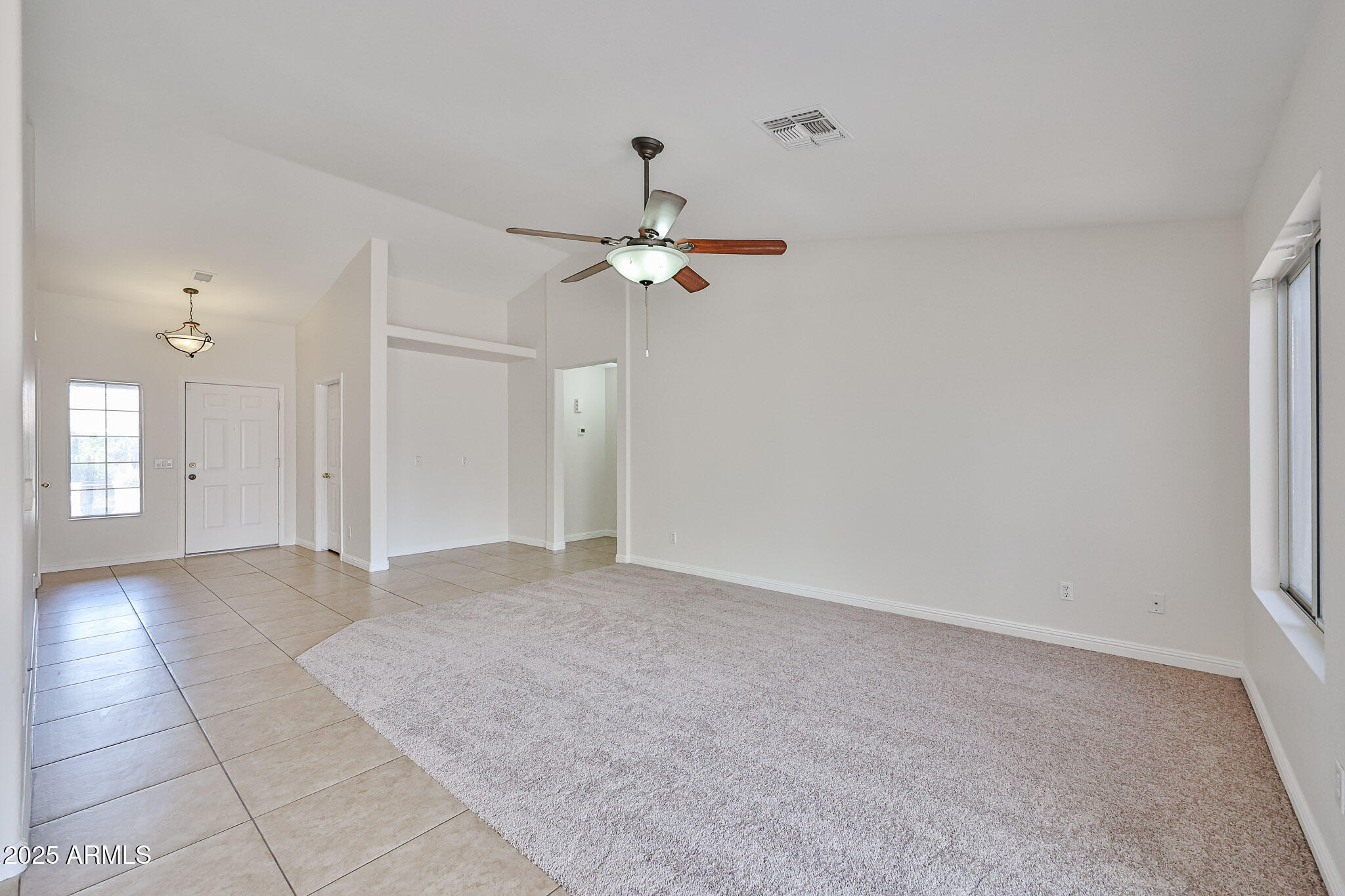 11626 W Holly Street Property Photo 1