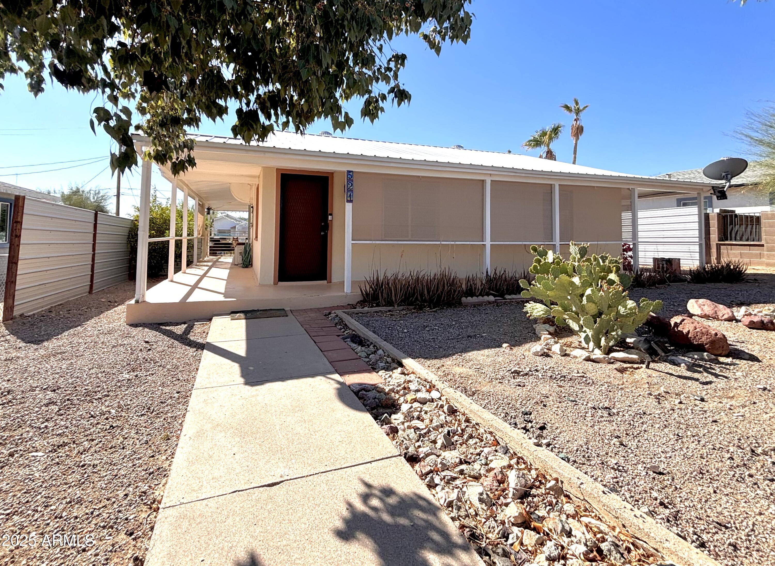 521 W Lomita Avenue Property Photo 1