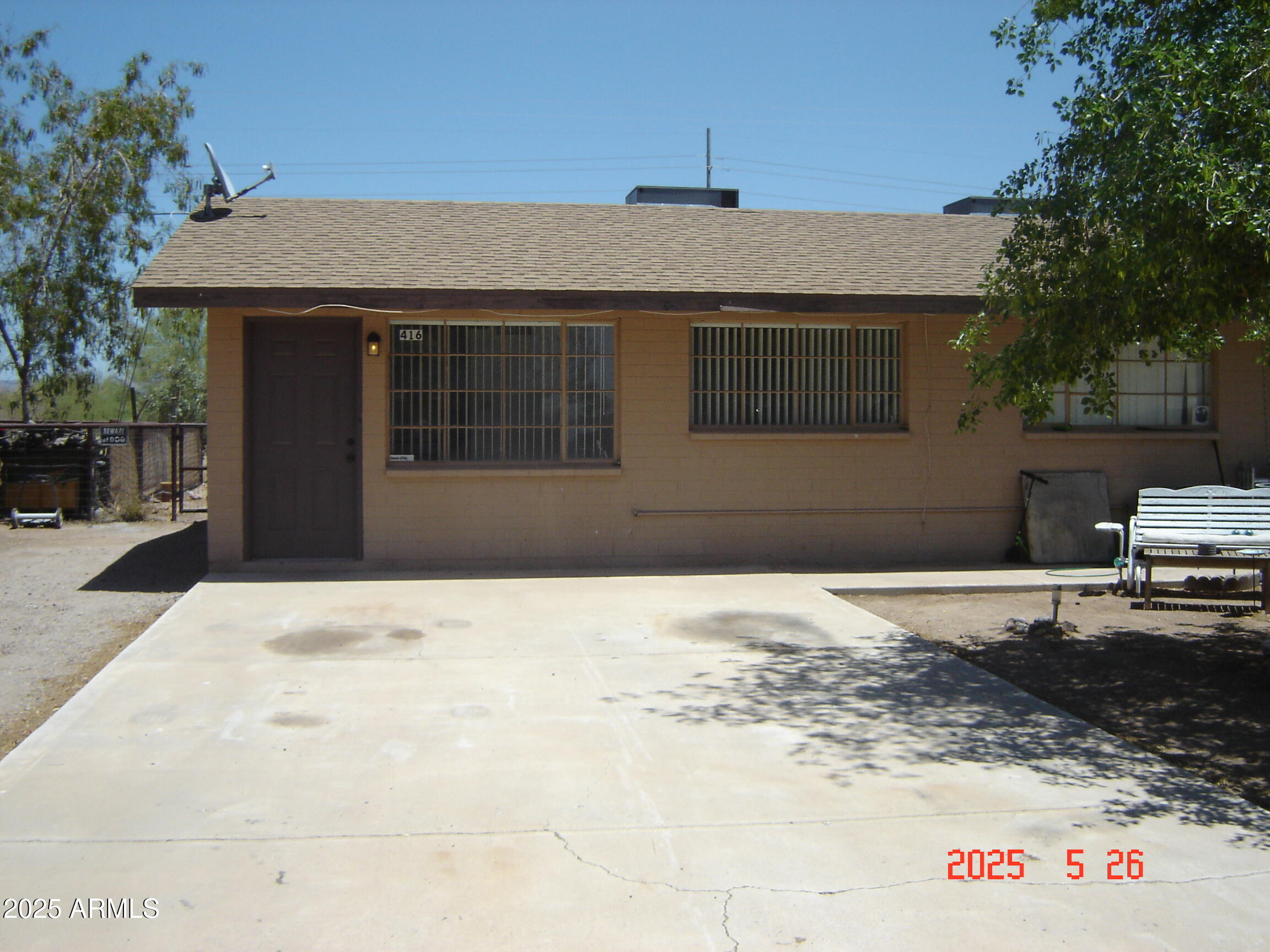 414/416 Reizen Drive Property Photo 1