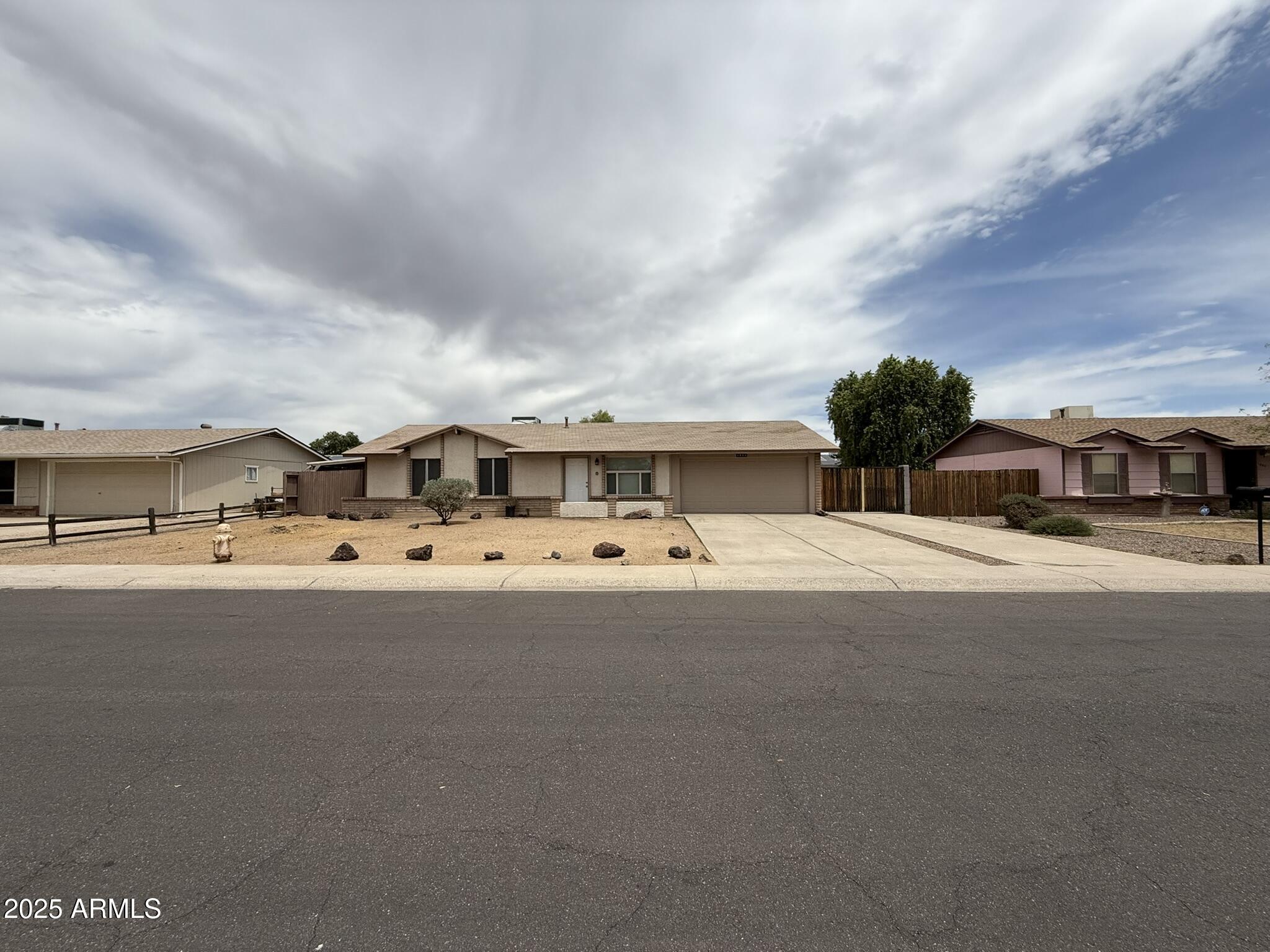 1804 W KRISTAL Way