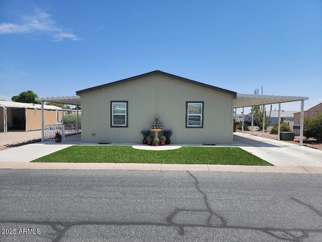 705 E PINAL Way Property Photo 1