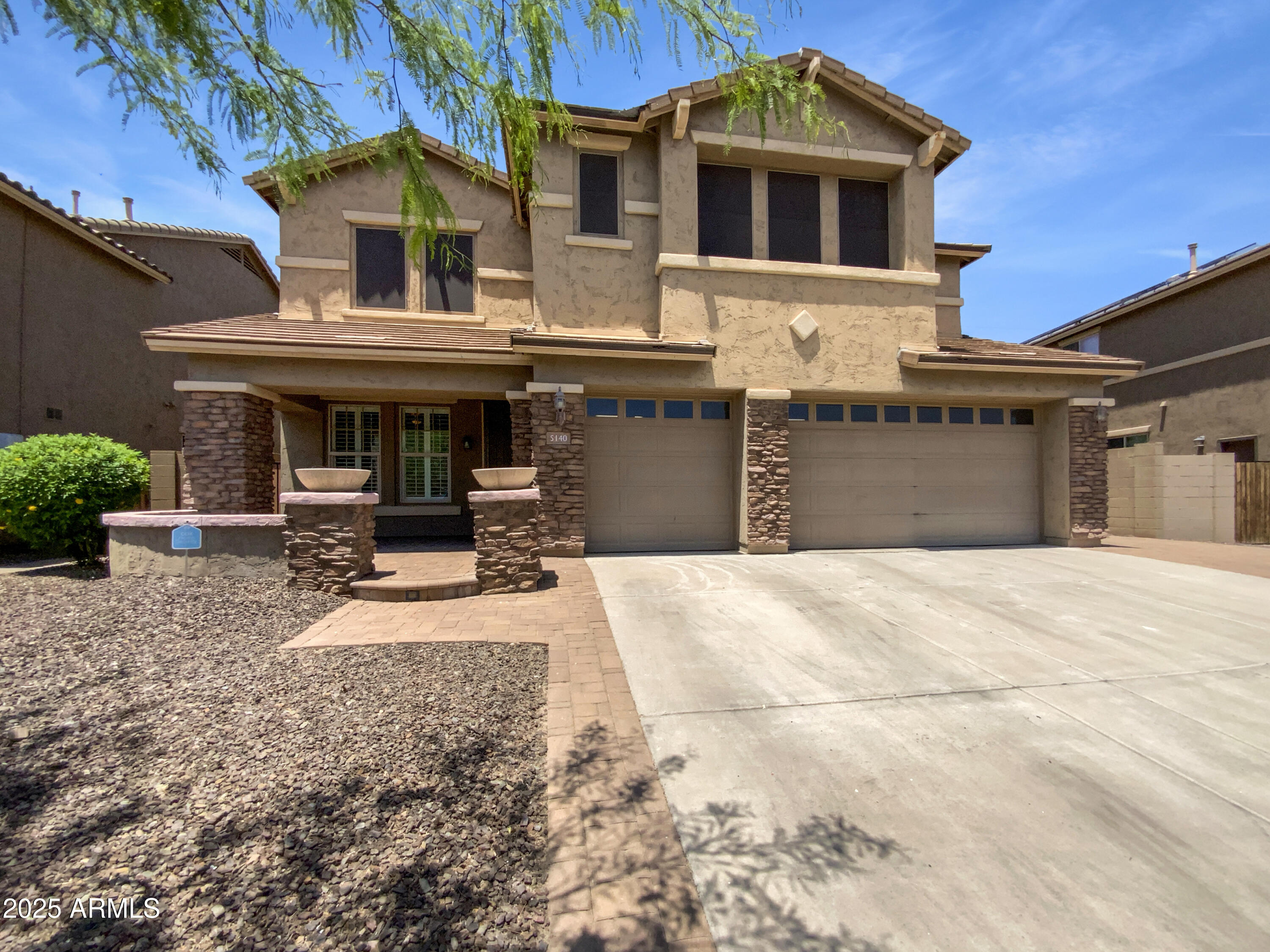 5140 W Bent Tree Drive Property Photo 1