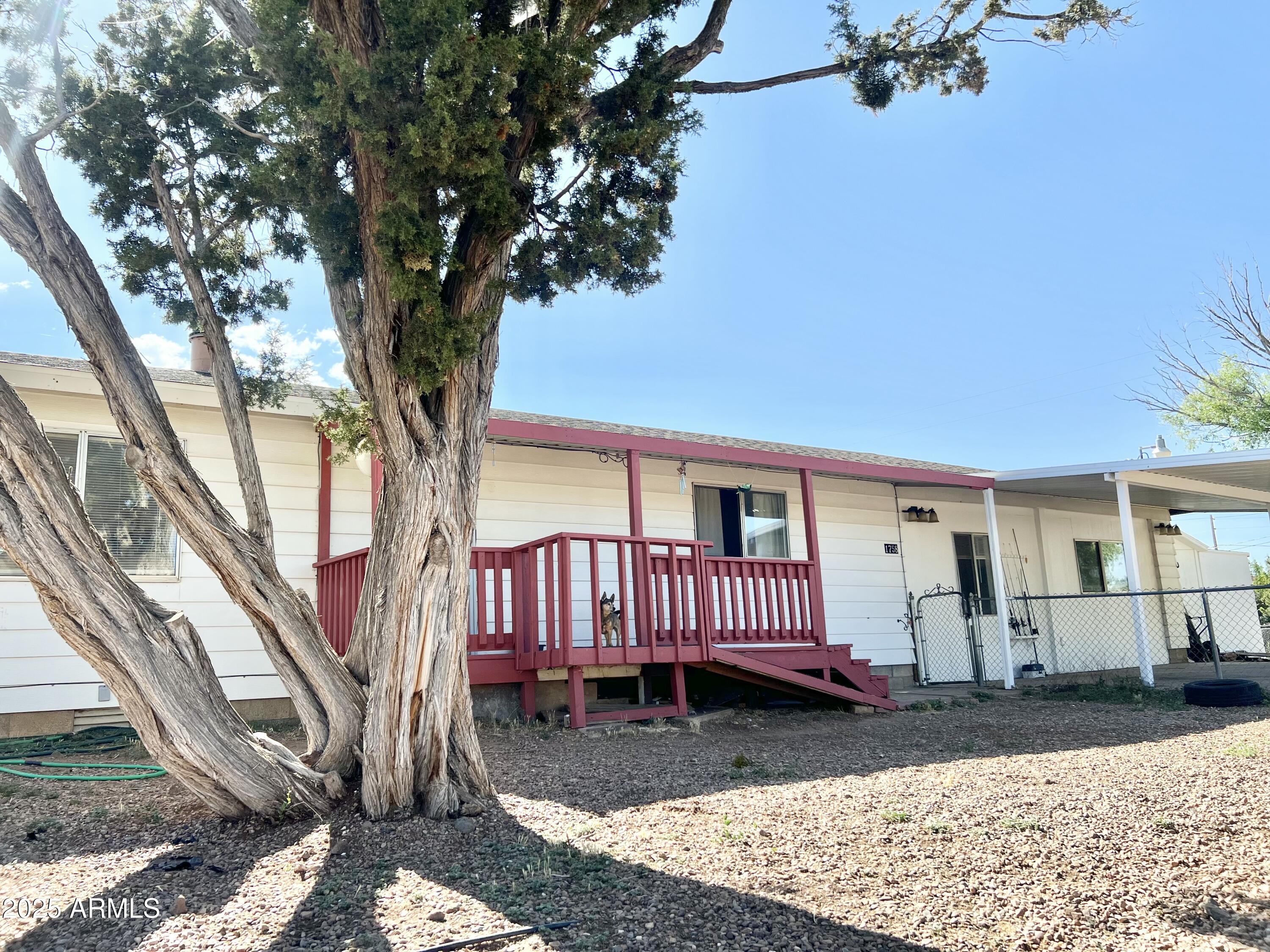 1758 Malon Place Property Photo 1