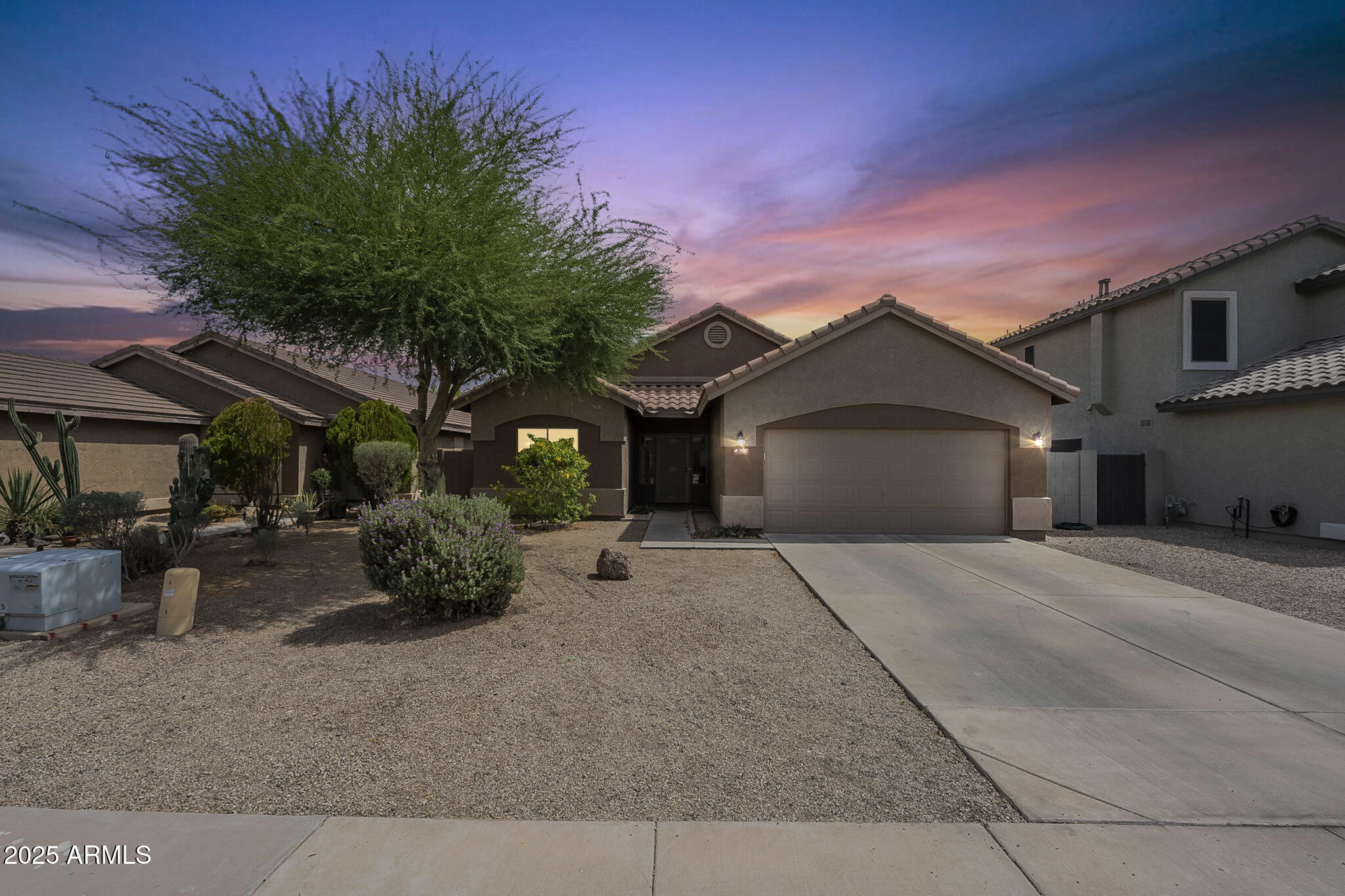 7937 W Chickasaw Street Property Photo 1