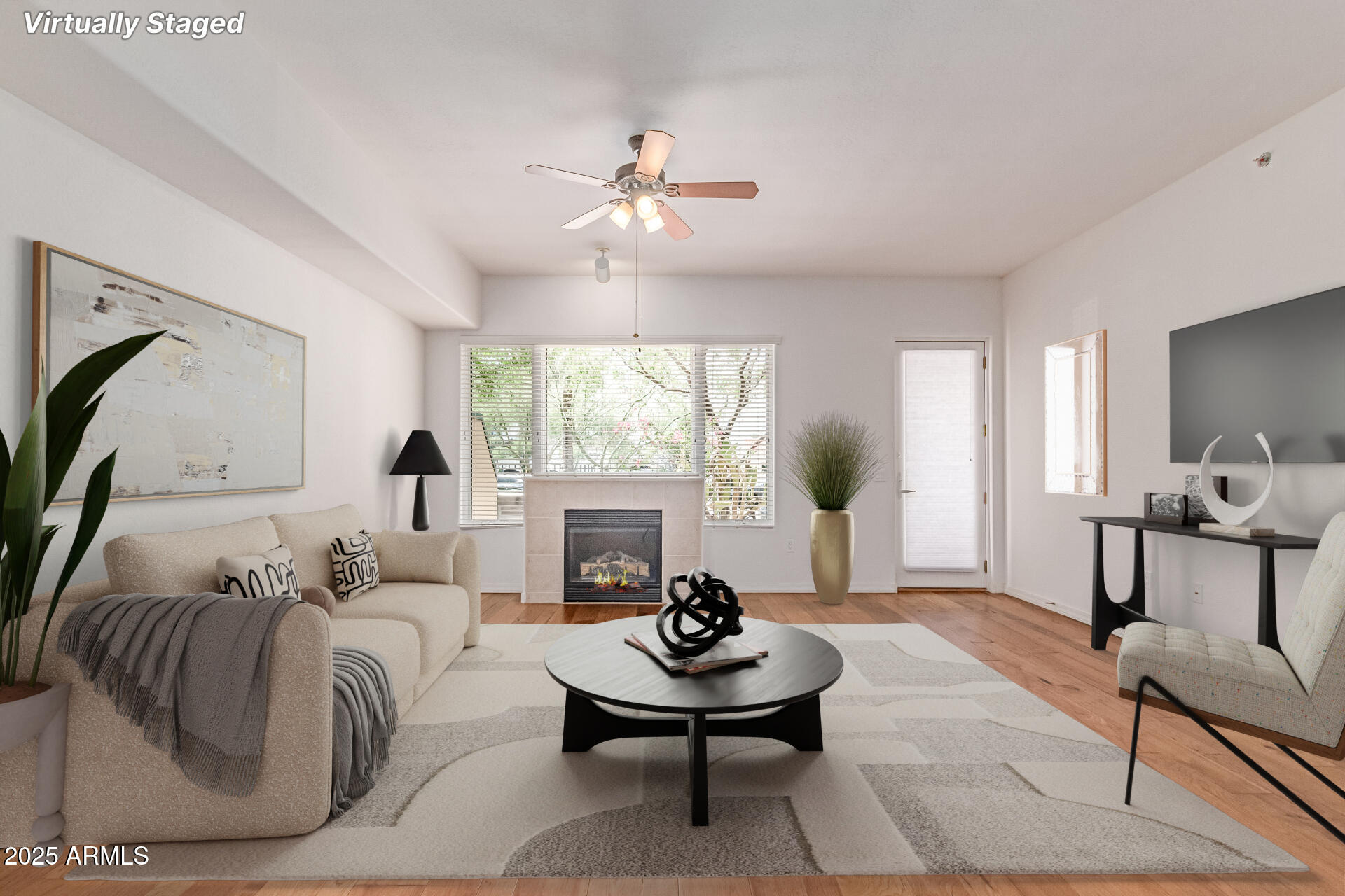 16 W Encanto Boulevard Property Photo 1