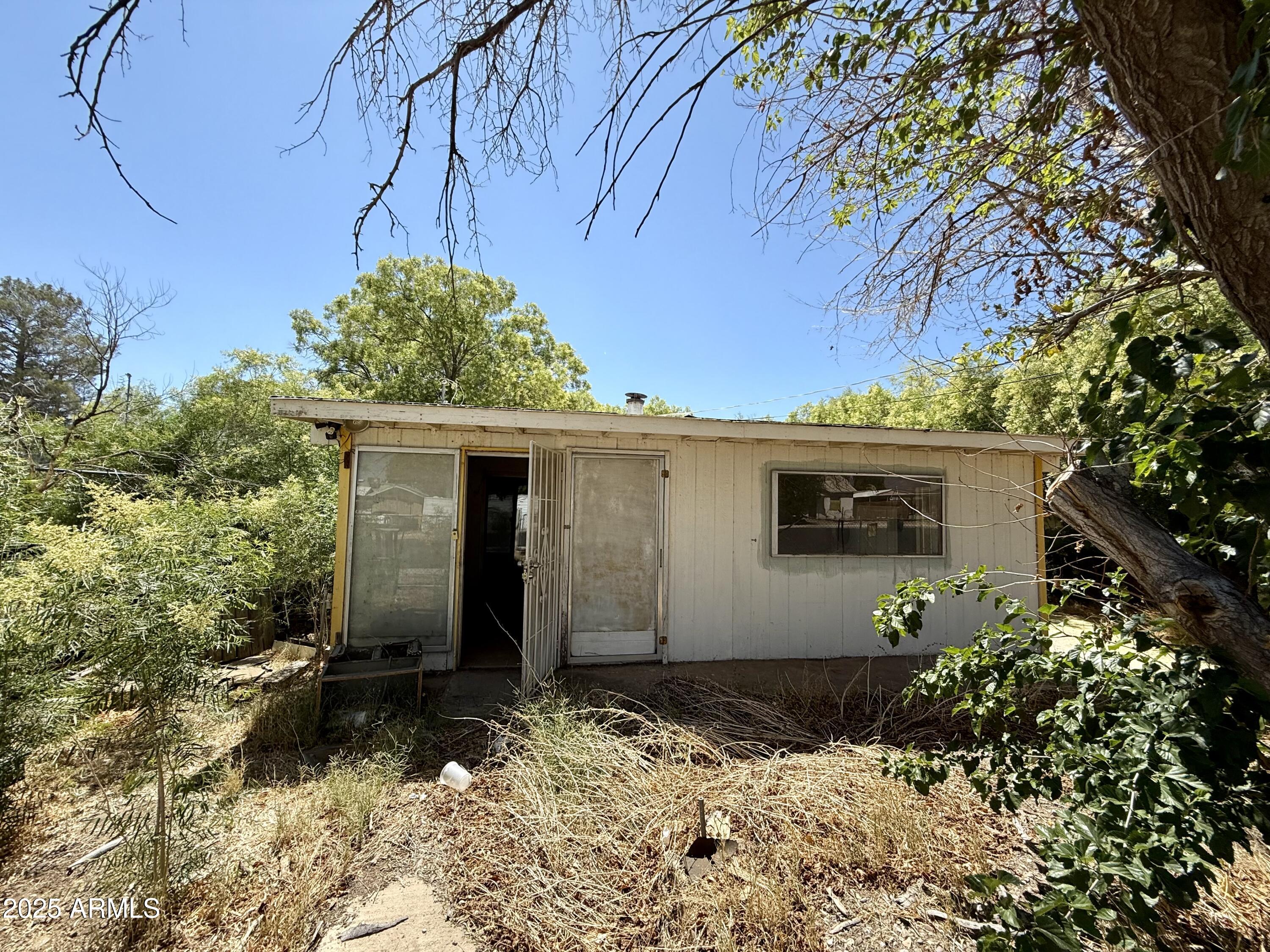 316 S 5th Avenue Property Photo 1