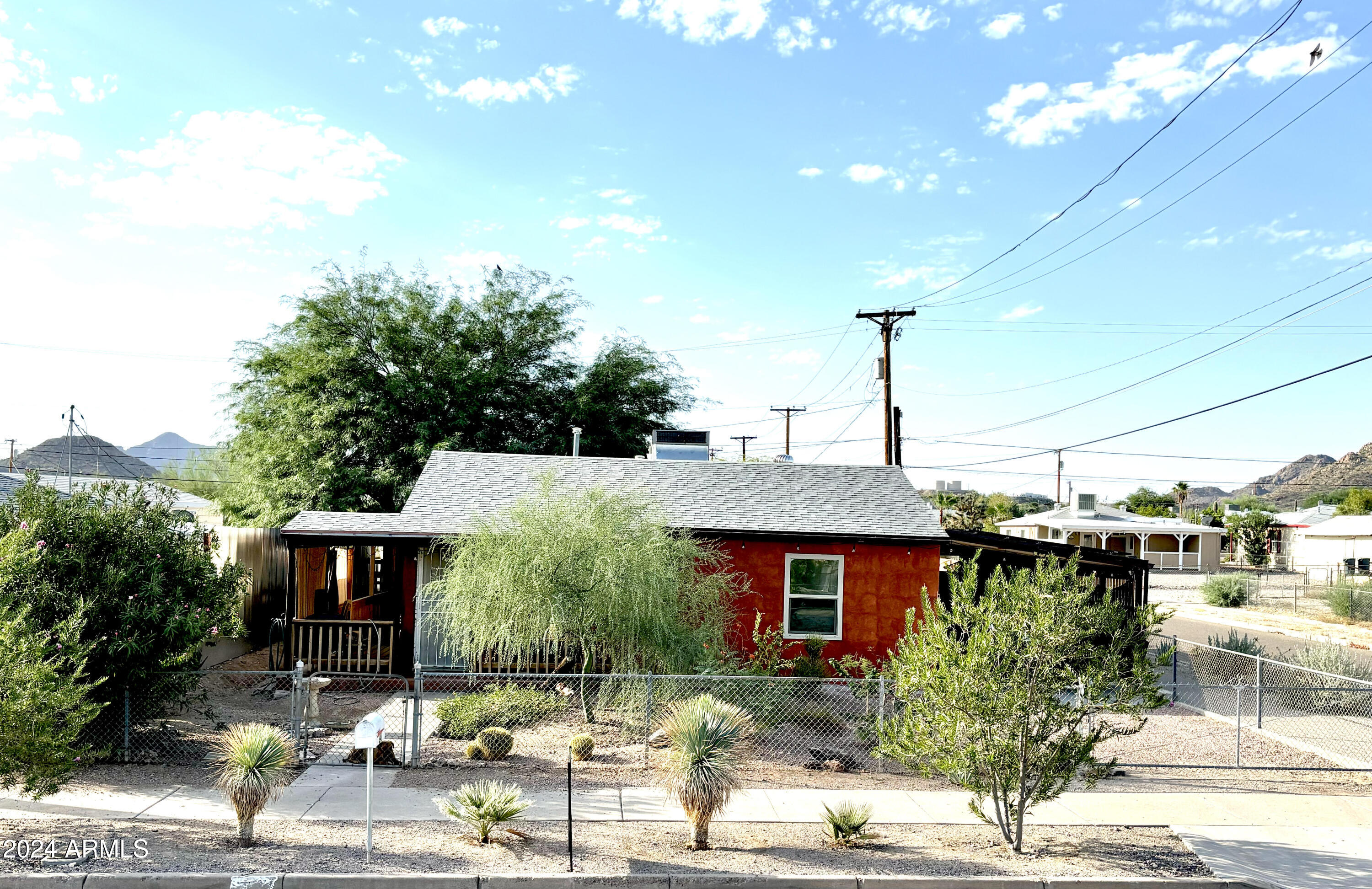 241 W 3rd Avenue Property Photo 1