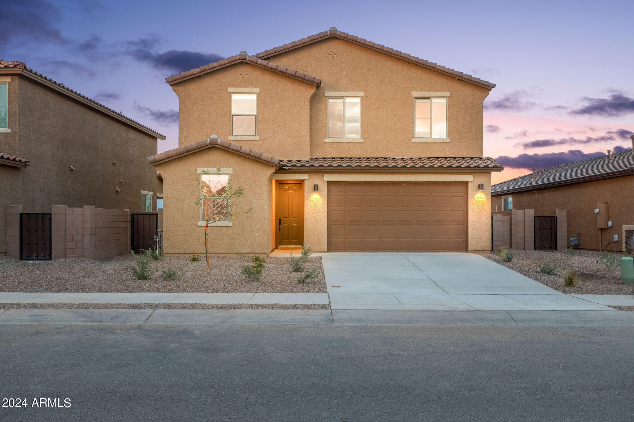 6593 E Via Arroyo Largo Property Photo 1