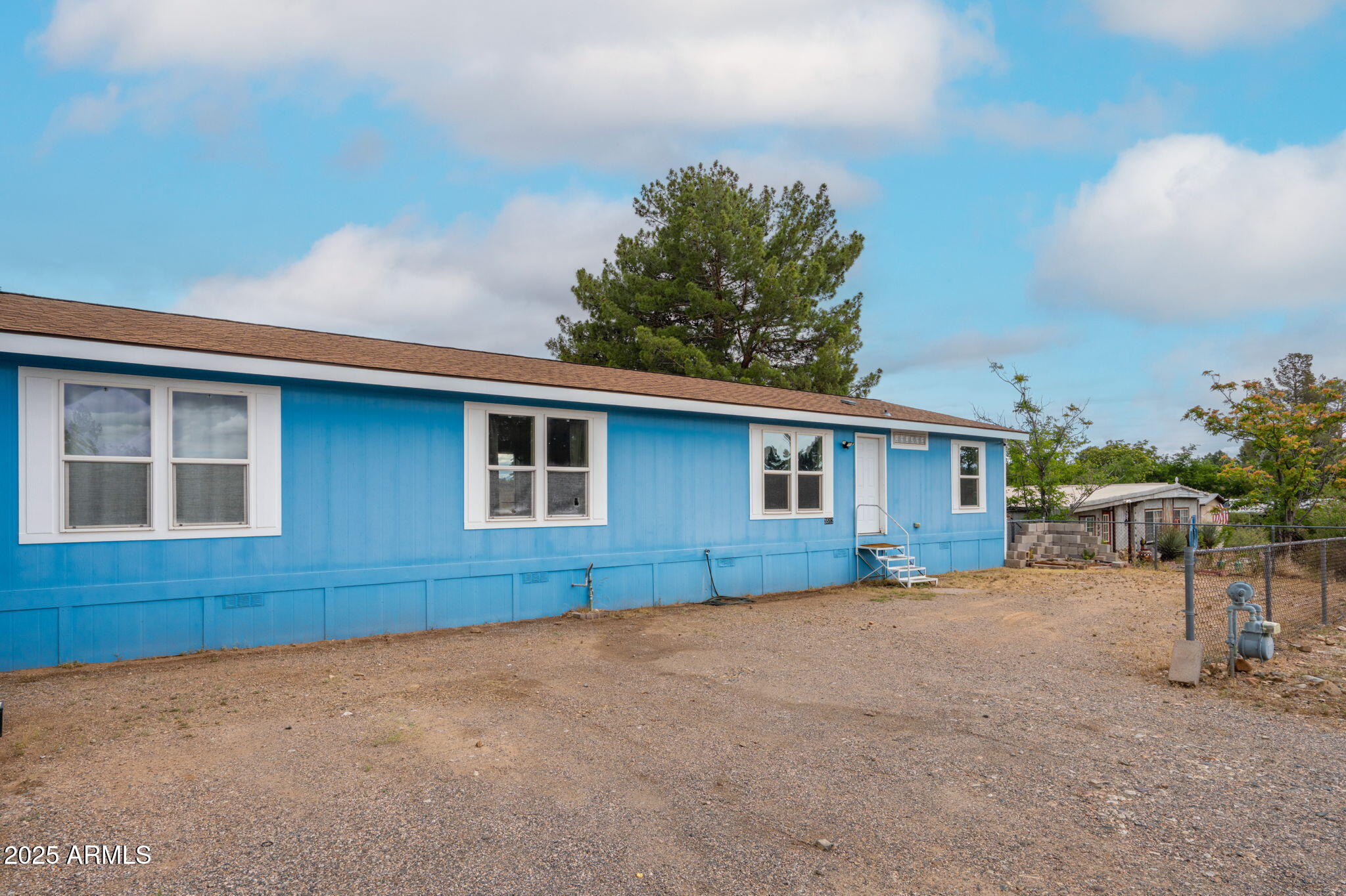 3512 E Granite Drive Property Photo 1