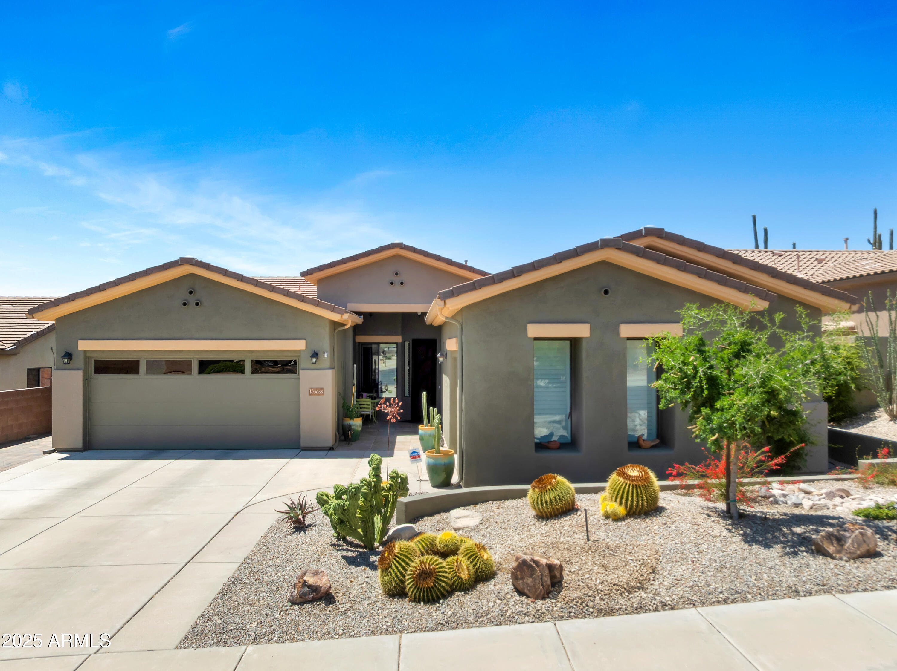 13065 N High Hawk Drive Property Photo 1