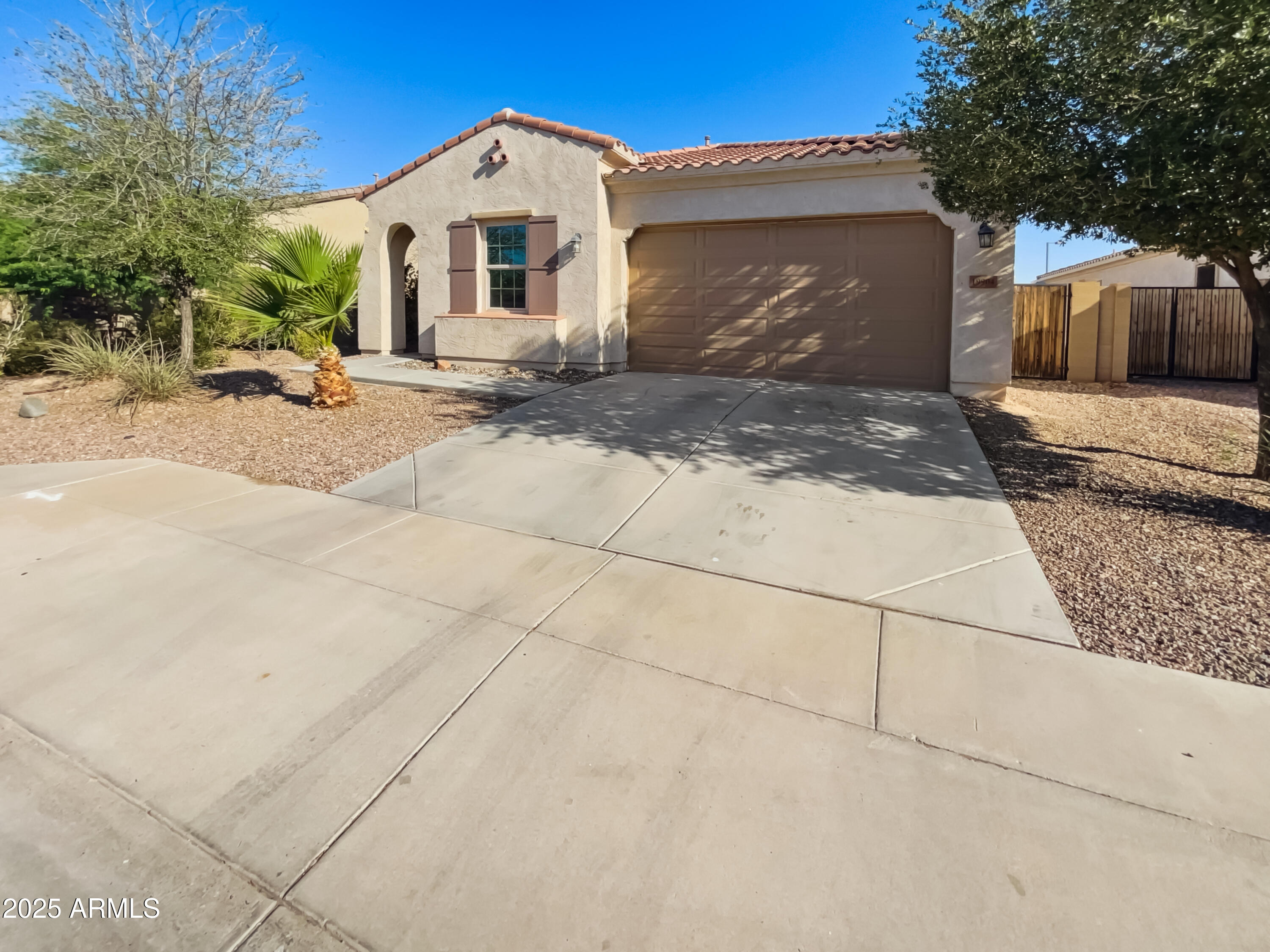 19904 W Sherman Street Property Photo 1