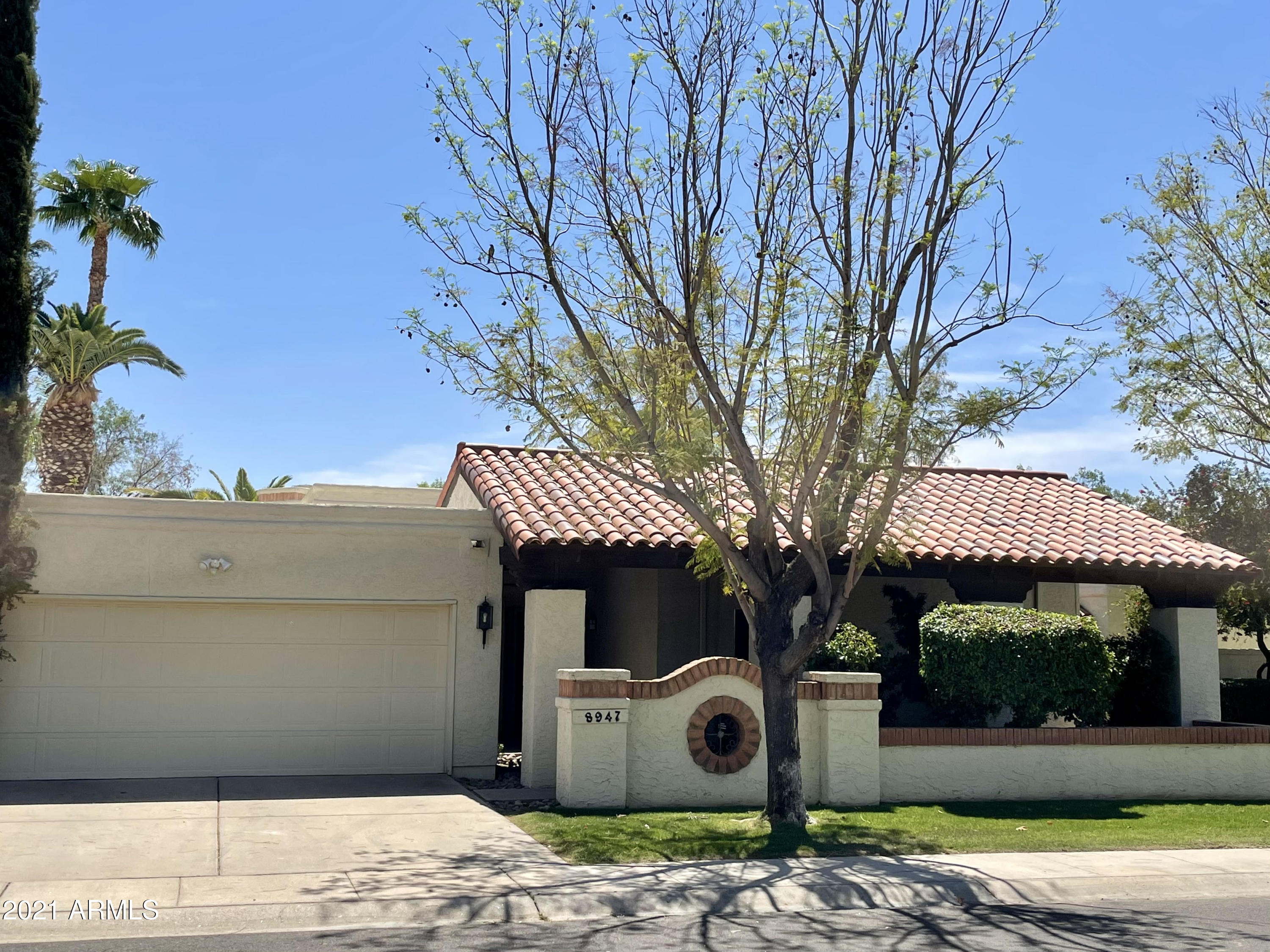 8947 N 84th Way Property Photo 1