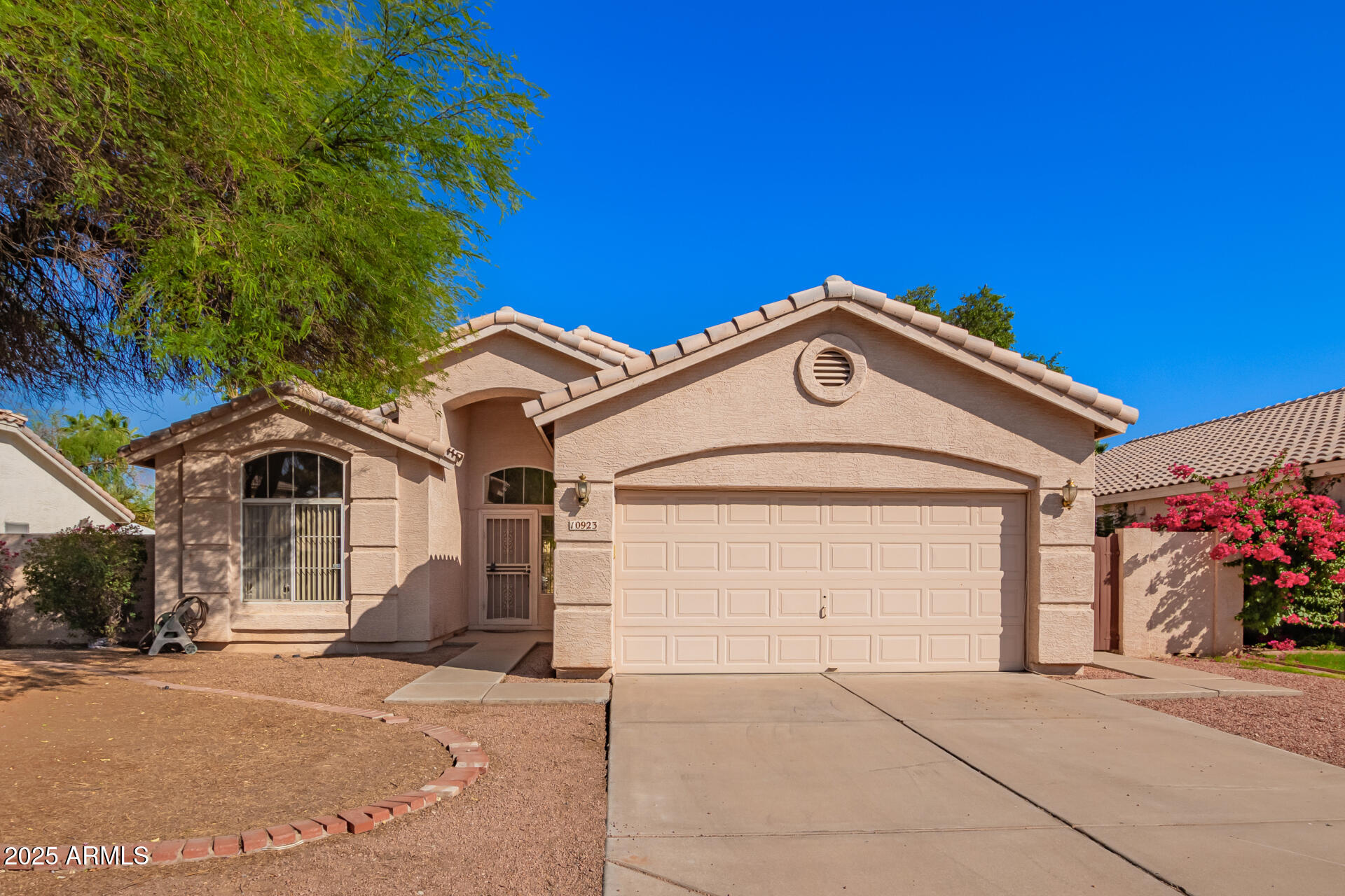 10923 W Ivory Lane Property Photo 1