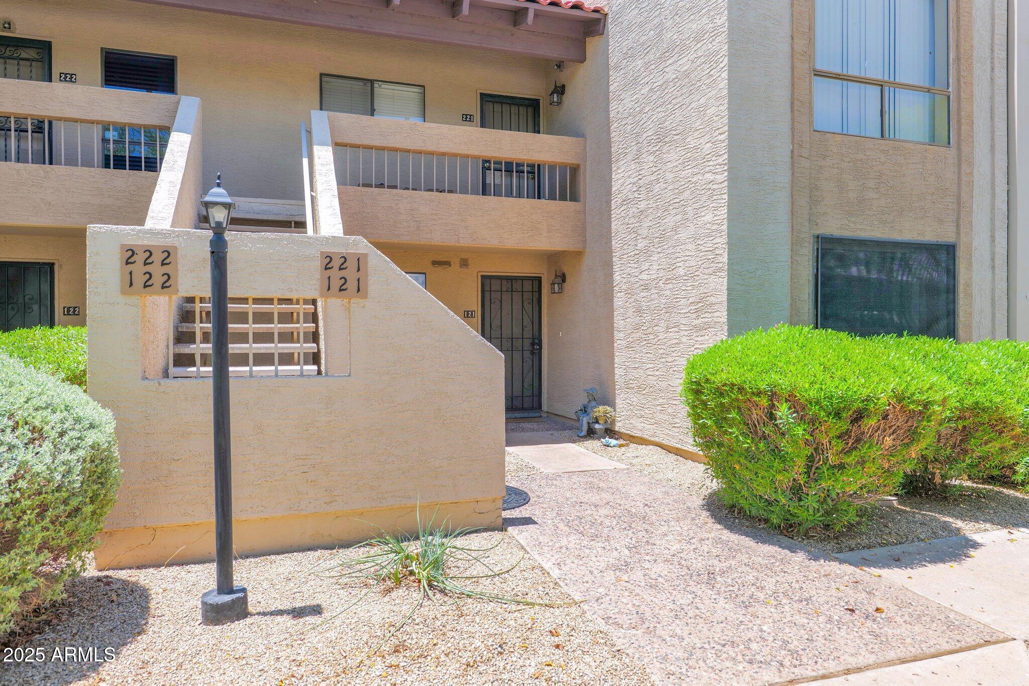 8651 E Royal Palm Road Property Photo 9