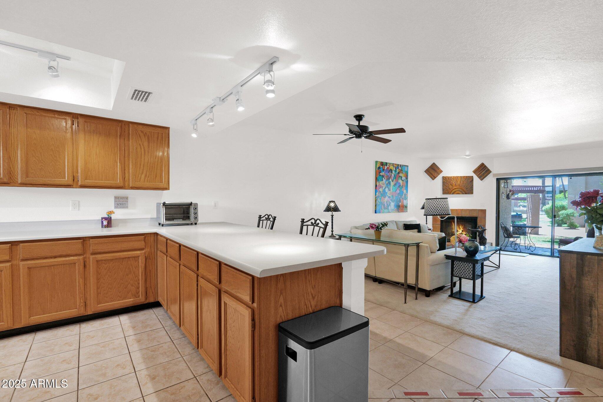 8651 E Royal Palm Road Property Photo 10