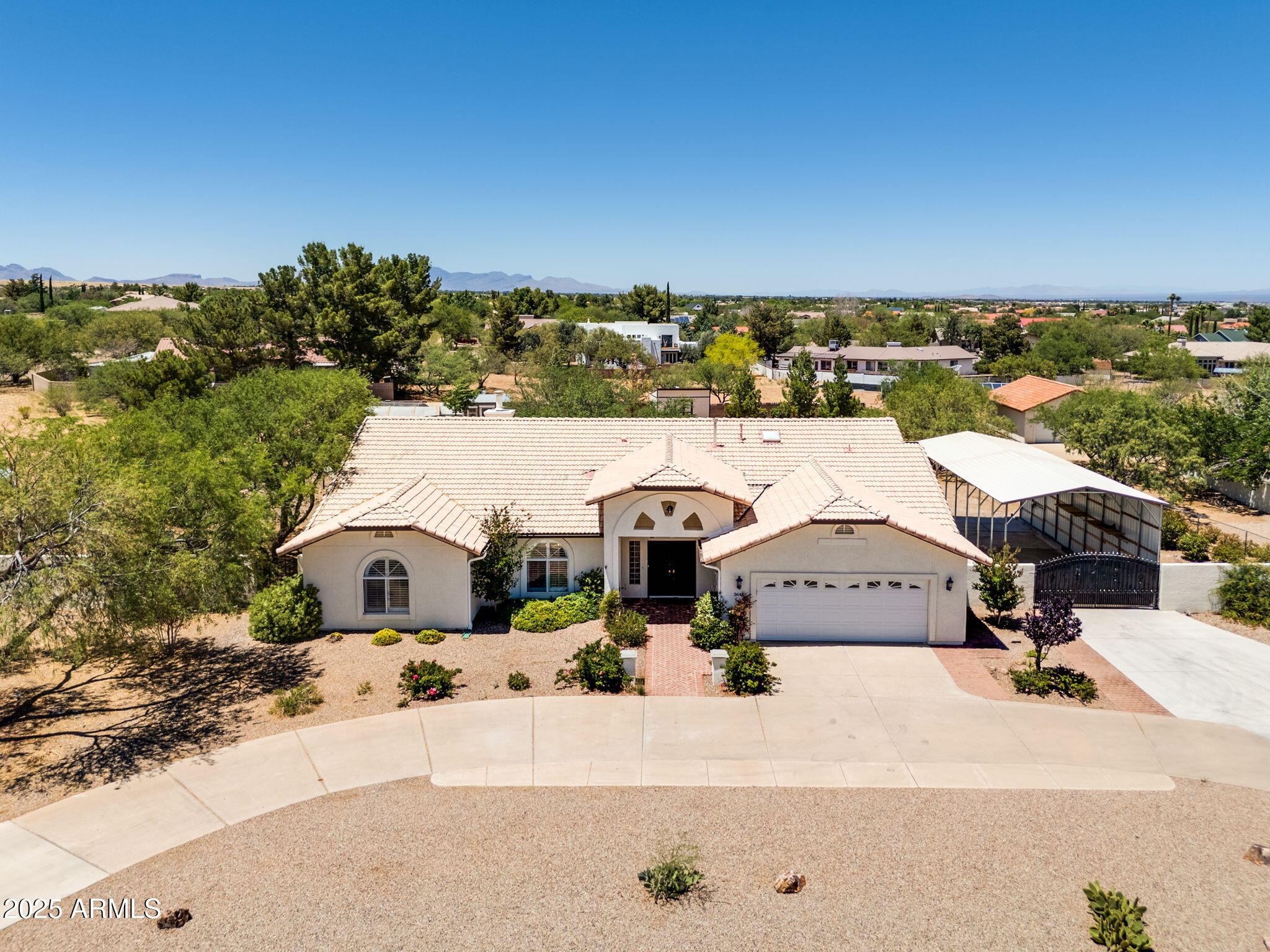 3643 E Choctaw Drive Property Photo 1
