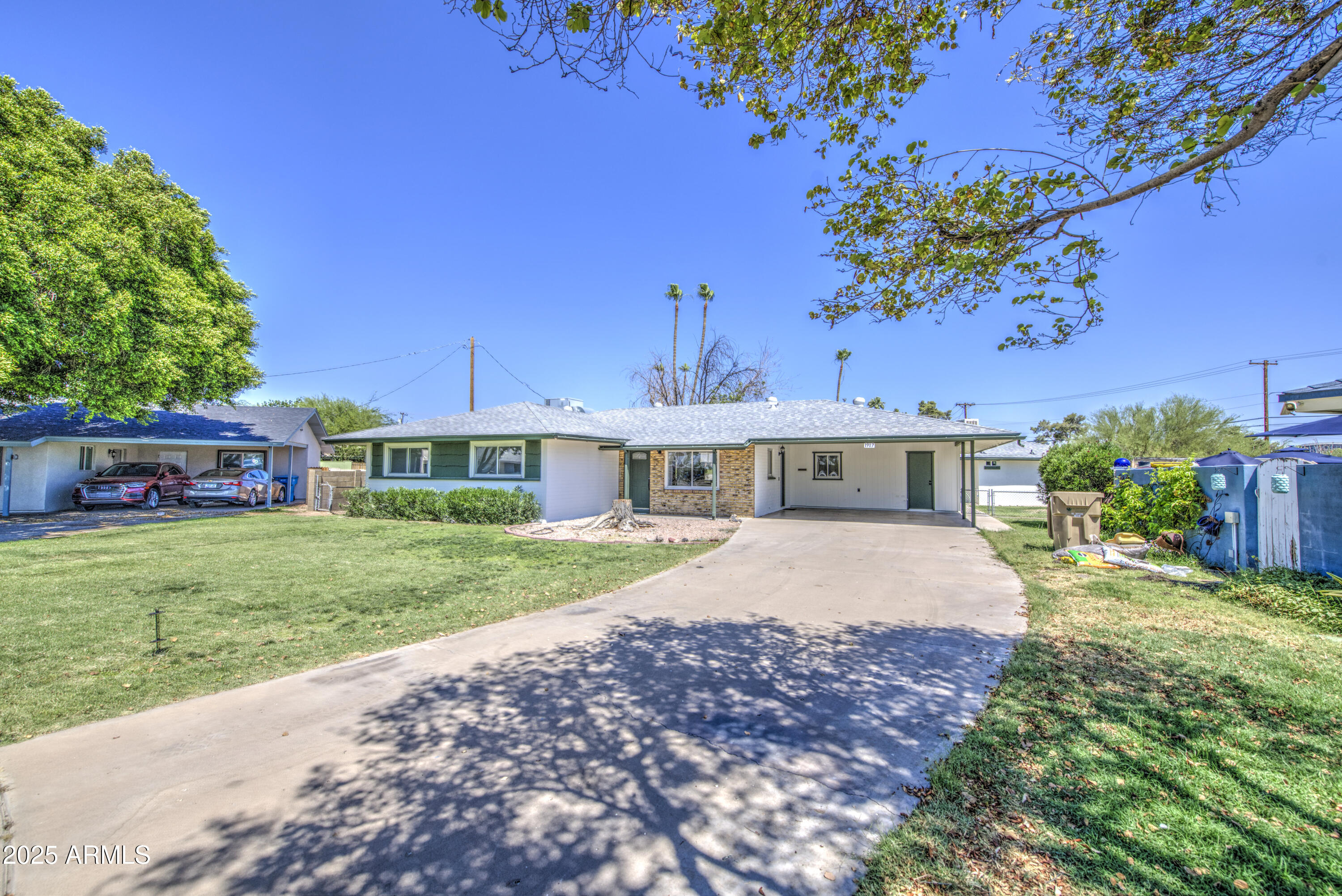 1917 W Ashland Avenue Property Photo 1