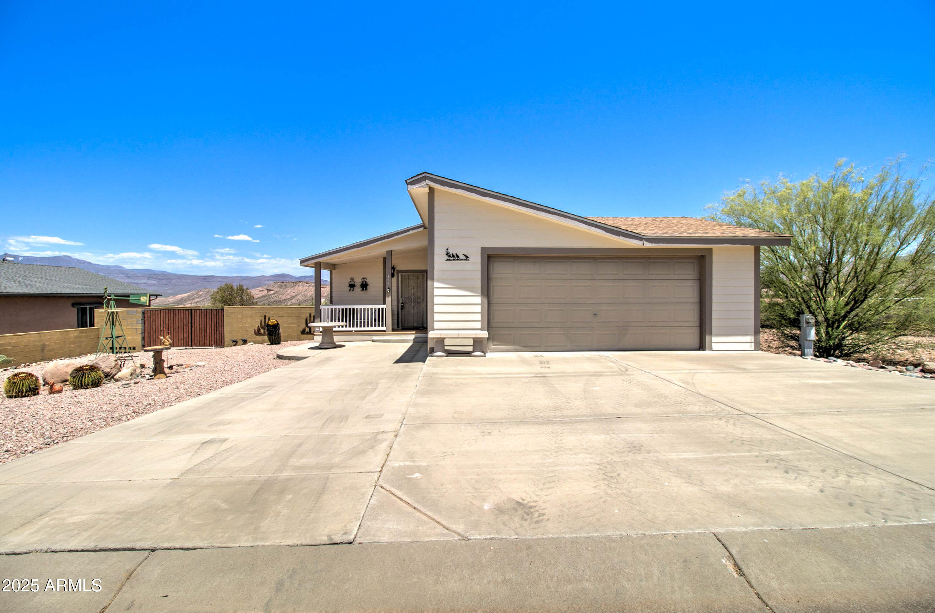 127 S THEODORE Lane