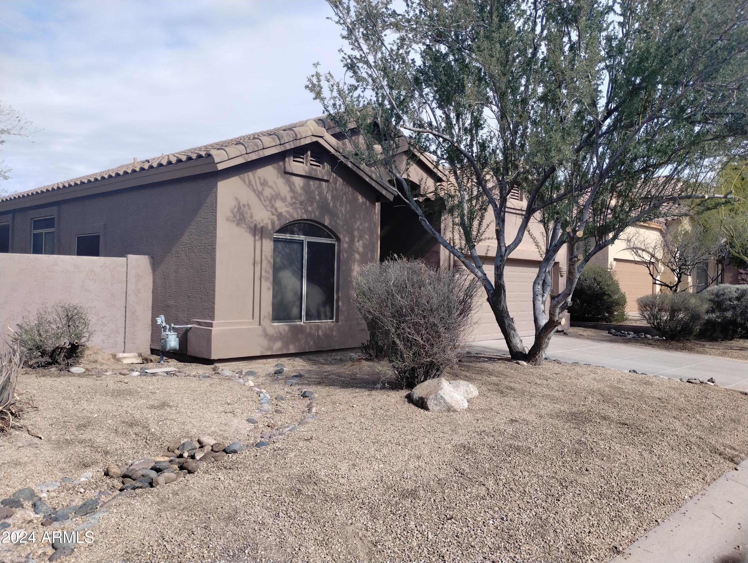 7644 E Regina Street Property Photo 1